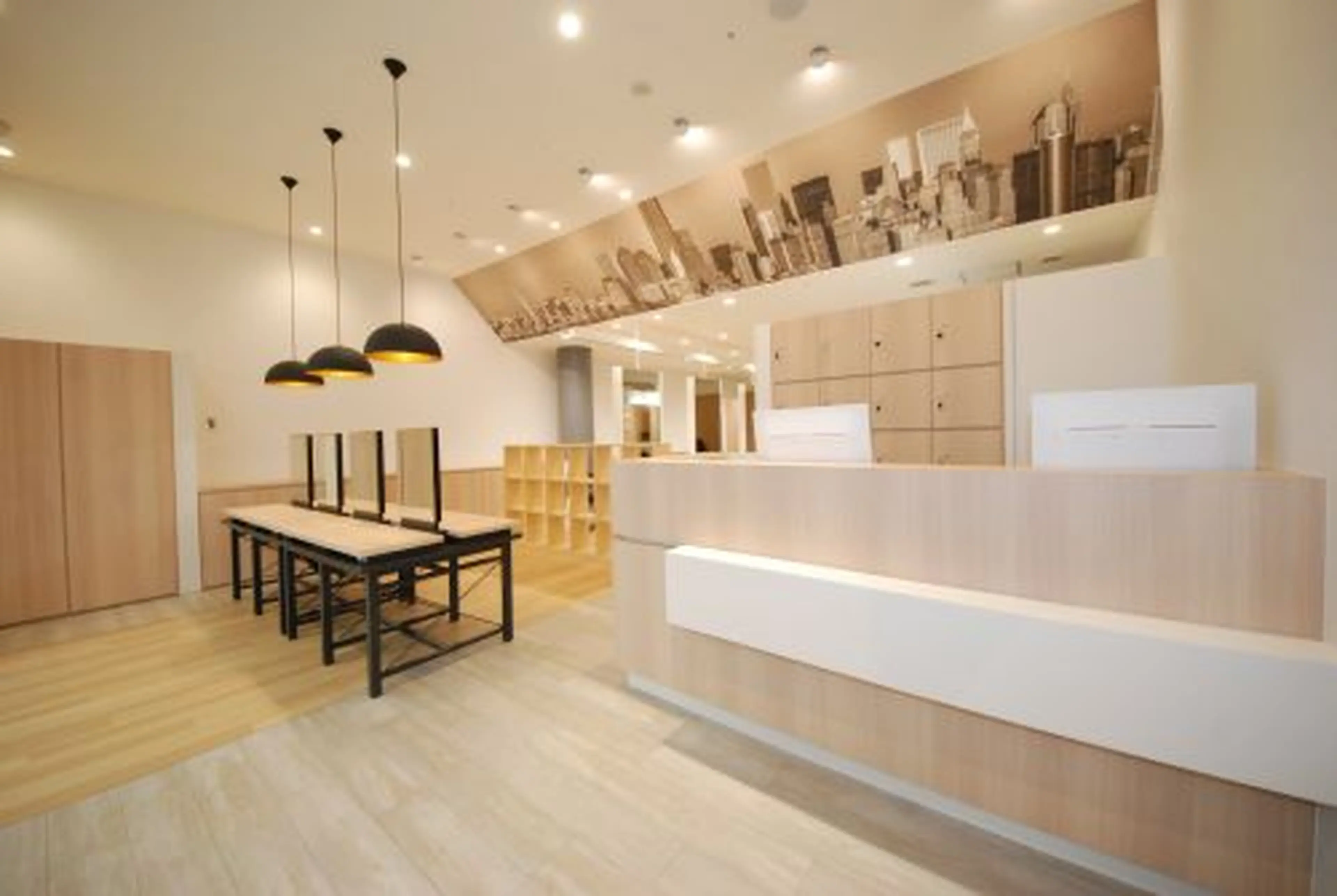 NYNY姫路広畑店の内観・外観1