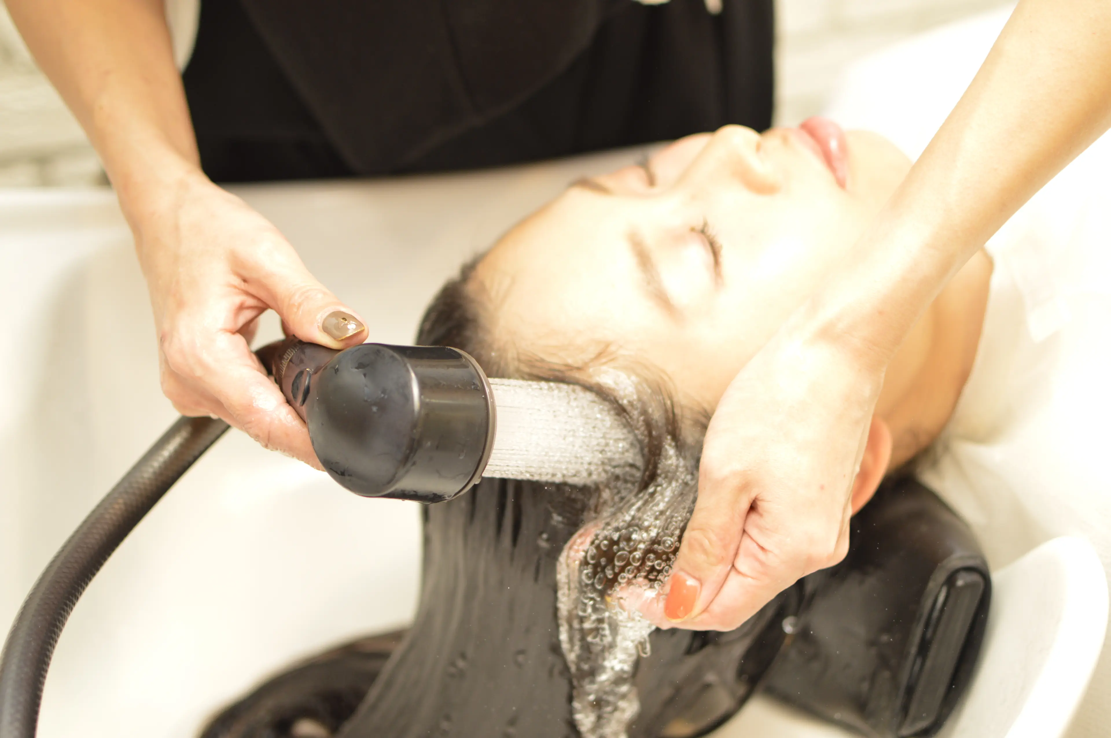 ヘアラウンジ アユンの内観・外観3