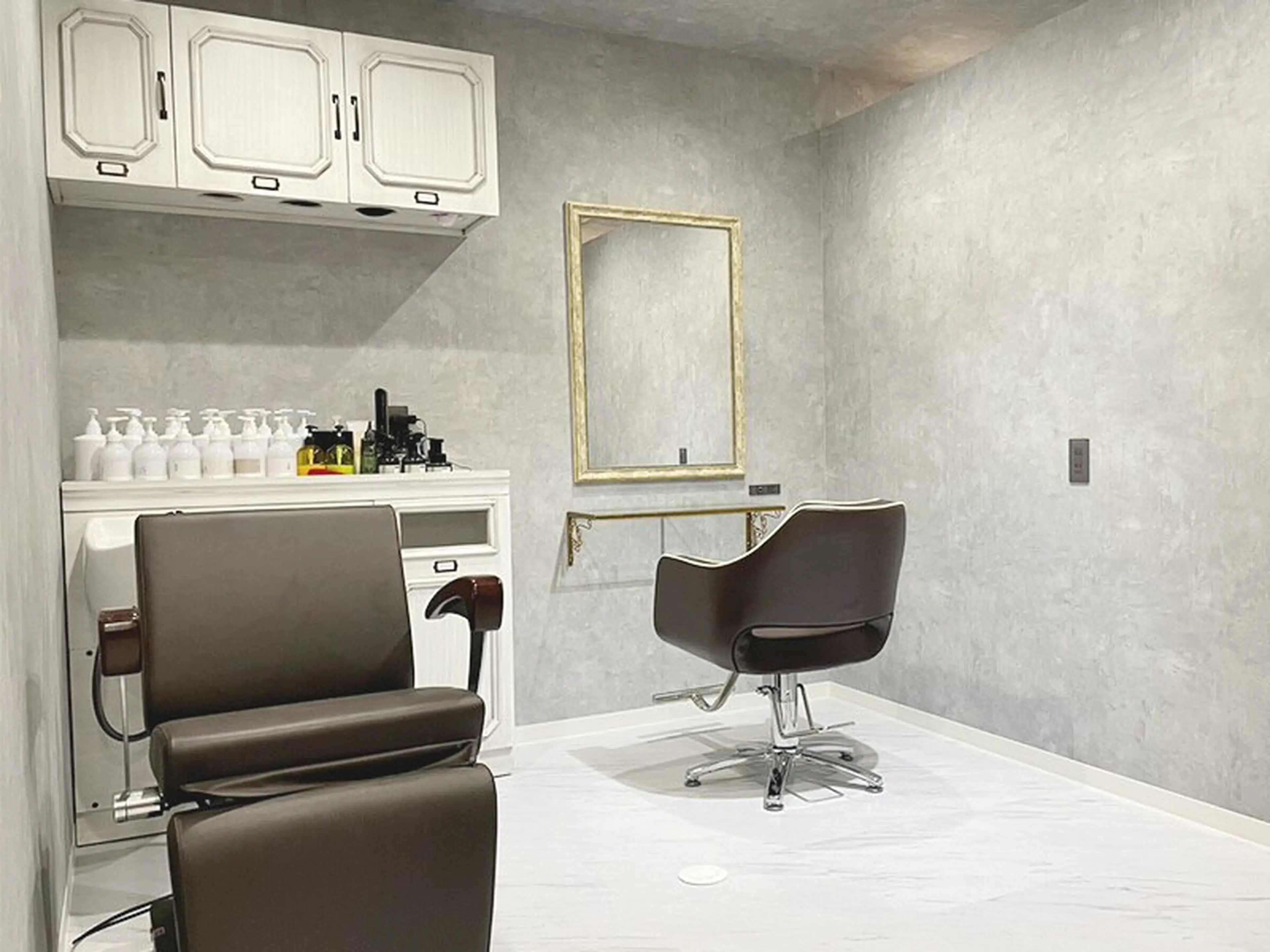 アローズの内観・外観1