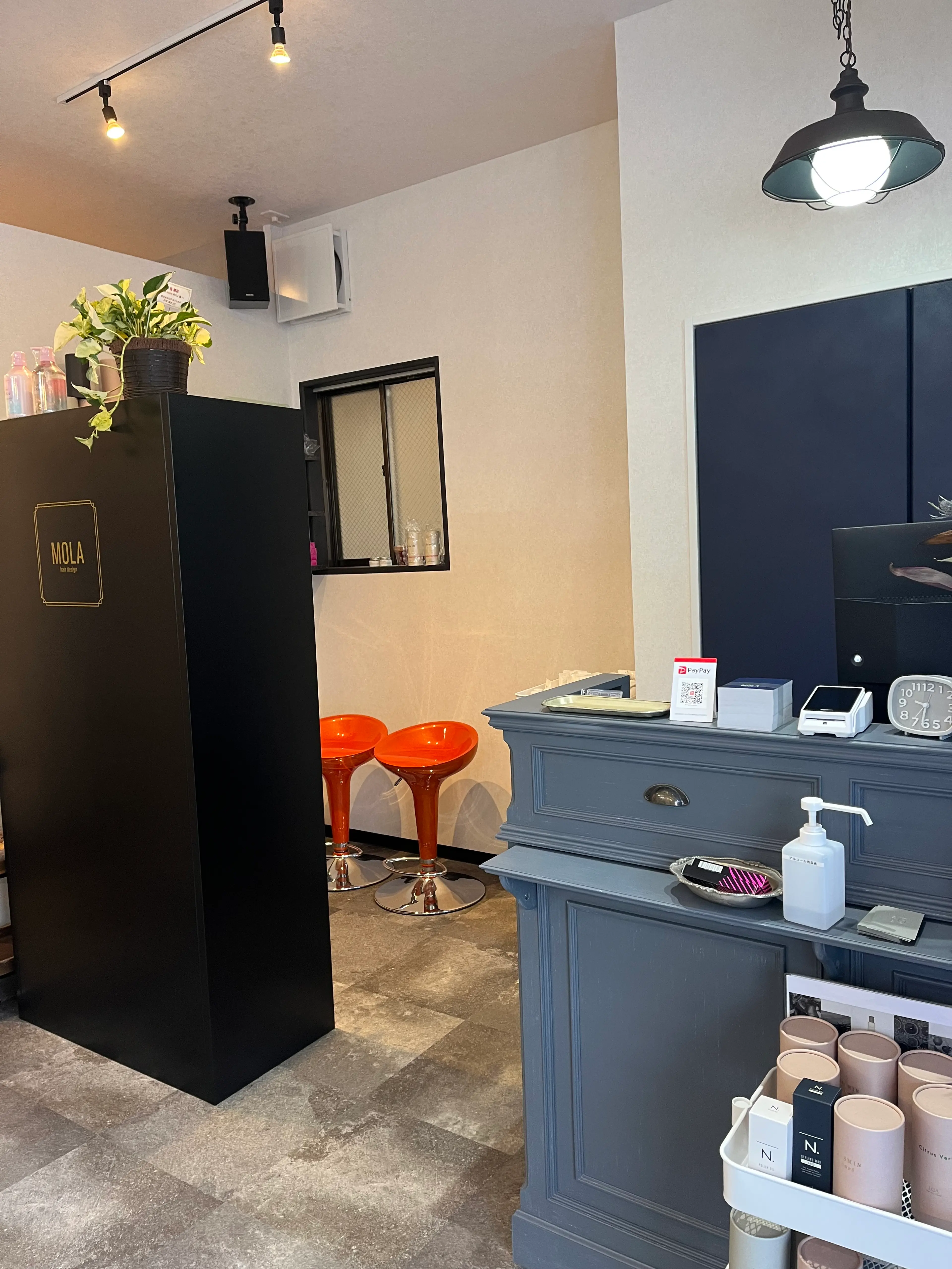 MOLA hair designの内観・外観3