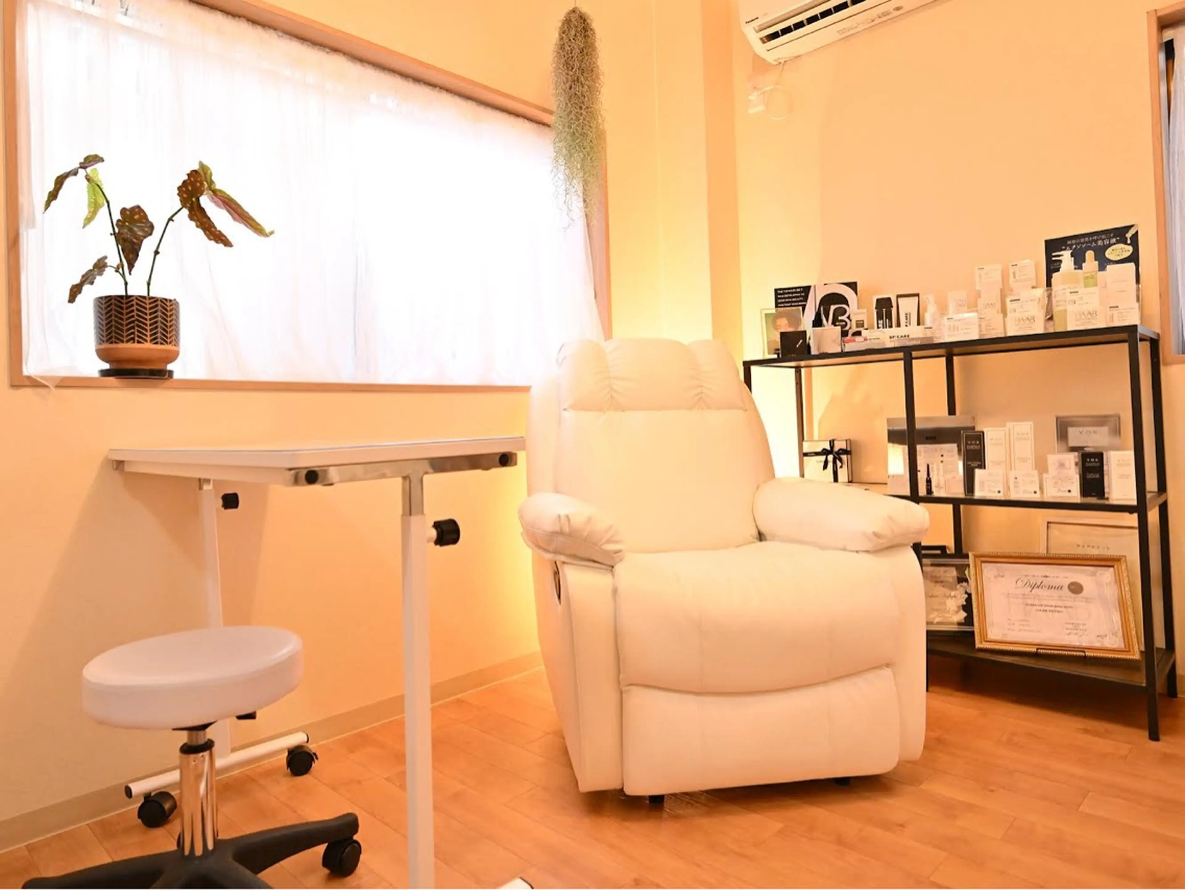 private  salon YUIの内観・外観1