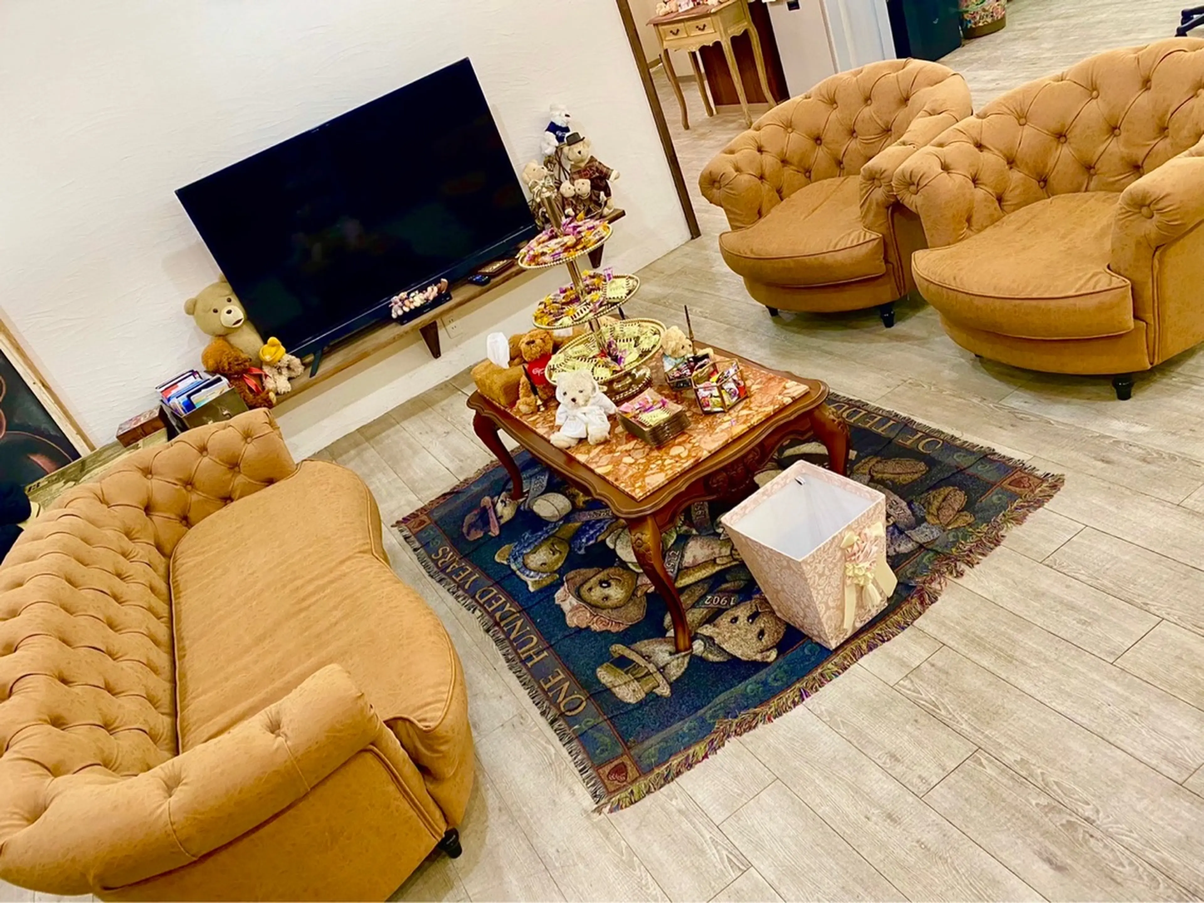 teddy  テディの内観・外観1