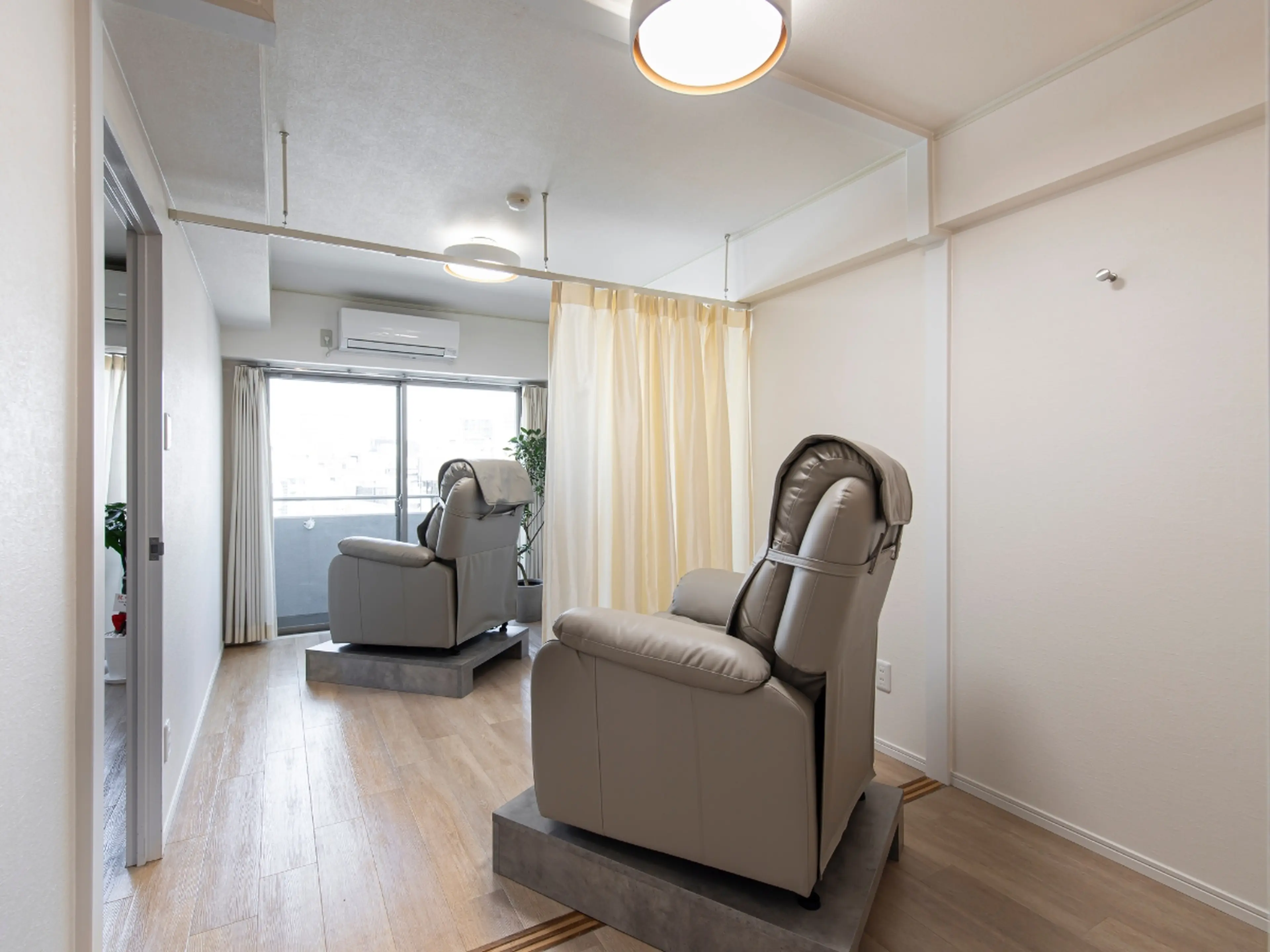 まつげパーマ＆眉毛アイブロウ CALM TOKYO 恵比寿本店の内観・外観2