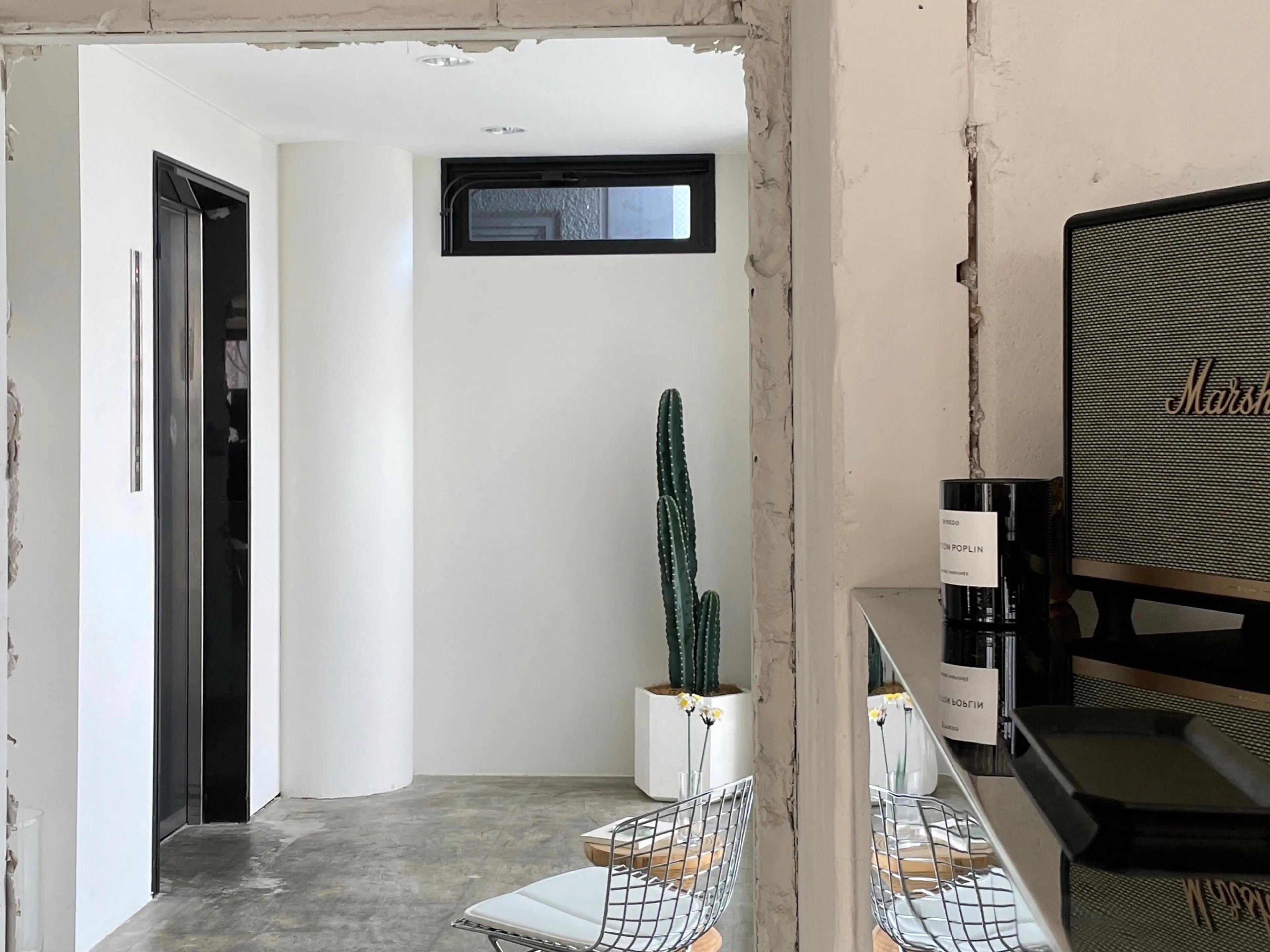 811 by Hの内観・外観1