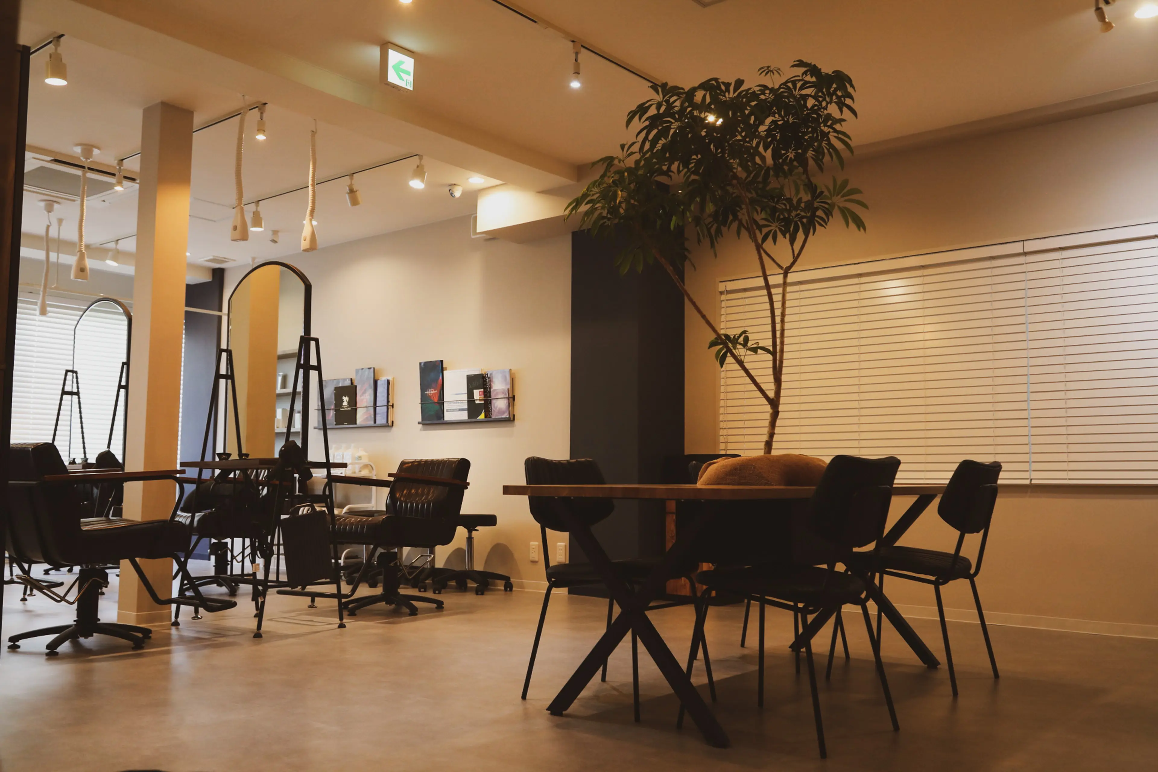 flagの内観・外観1