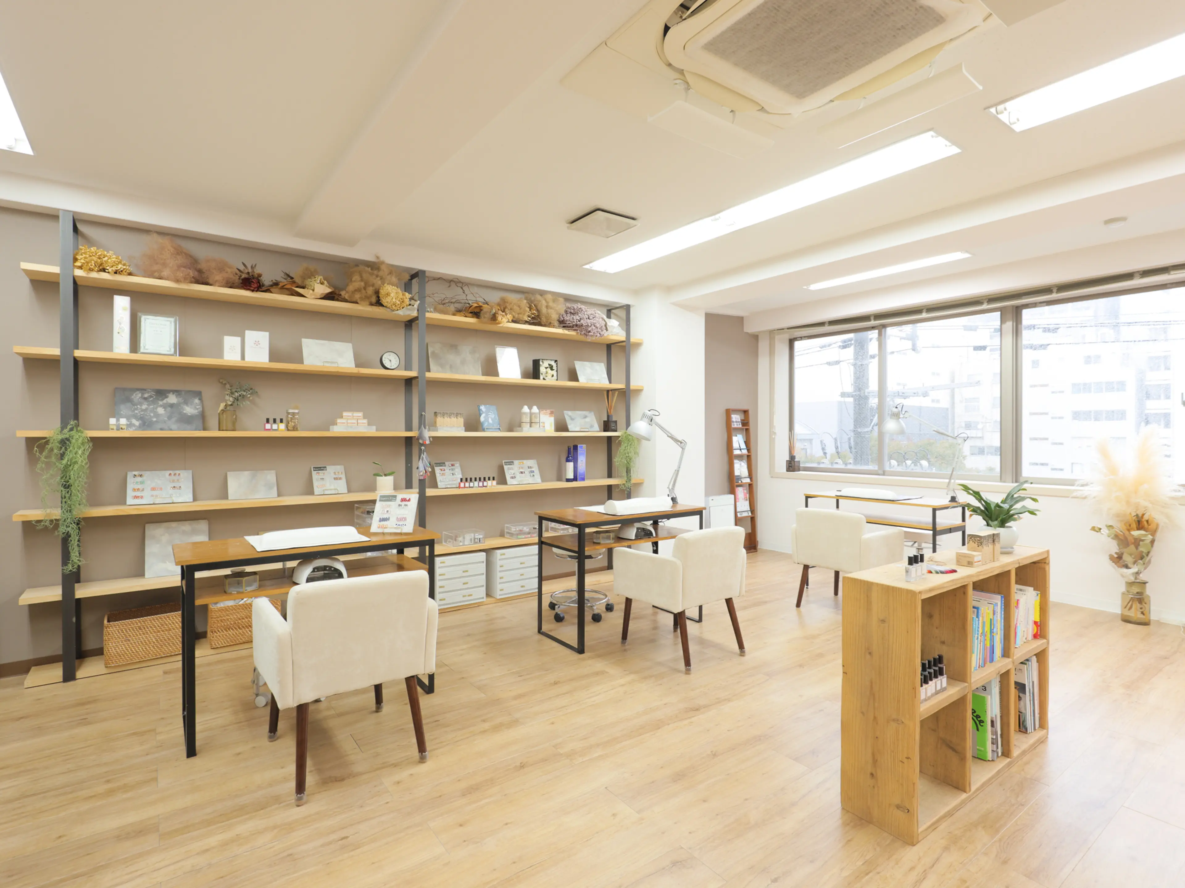 オーガニックネイルサロンpetit bois(プティボア)の内観・外観1