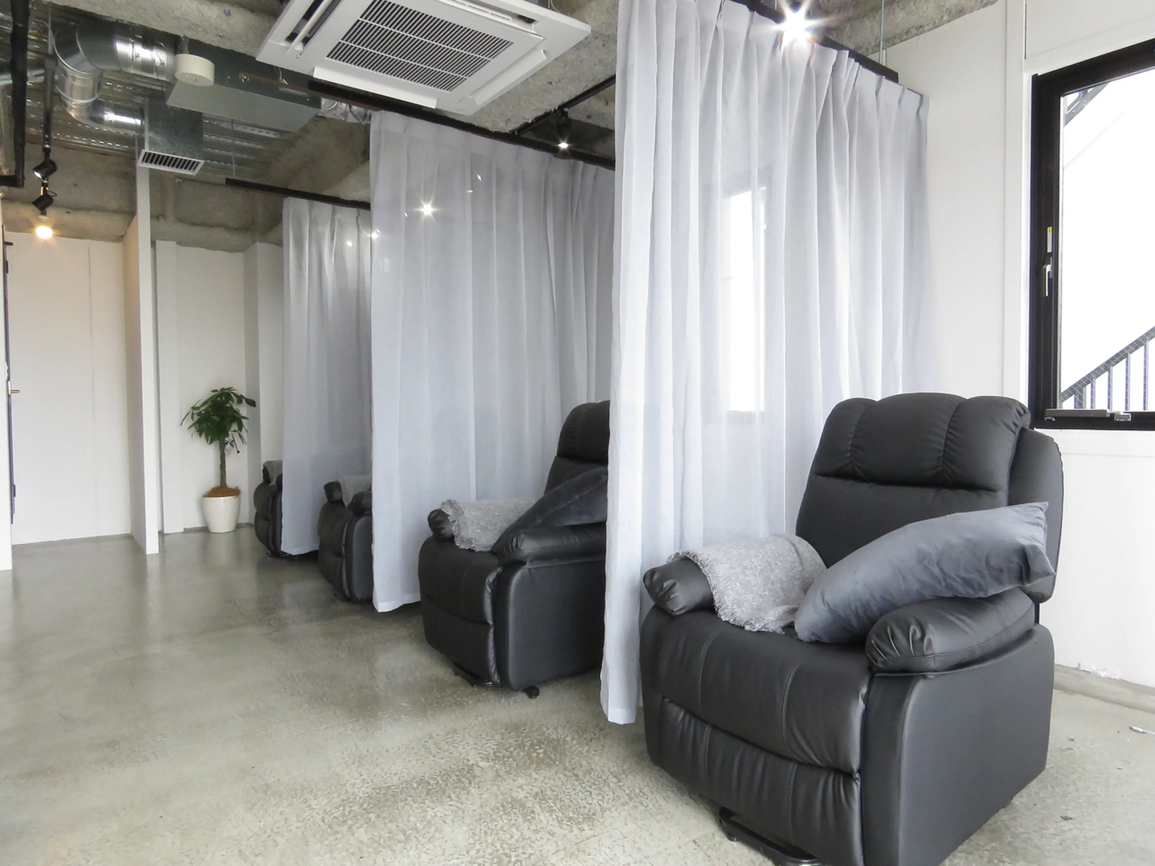 Crscent Eye武蔵小山店の内観・外観1