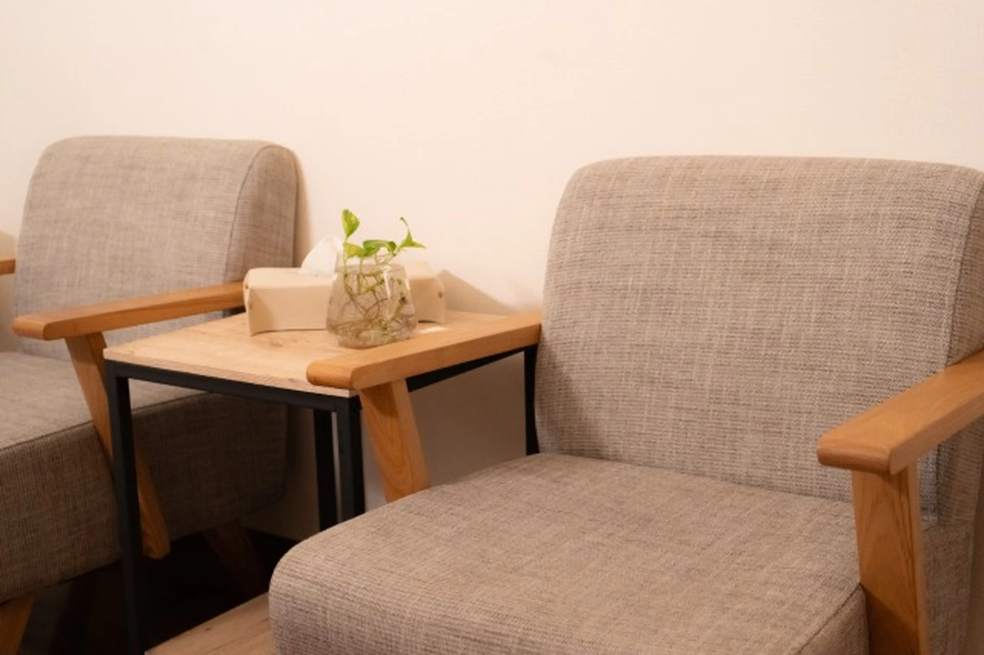 美容鍼Entluce.代々木上原 【アントルーチェ】~たるみ・むくみ特化型小顔矯正専門店~の内観・外観3