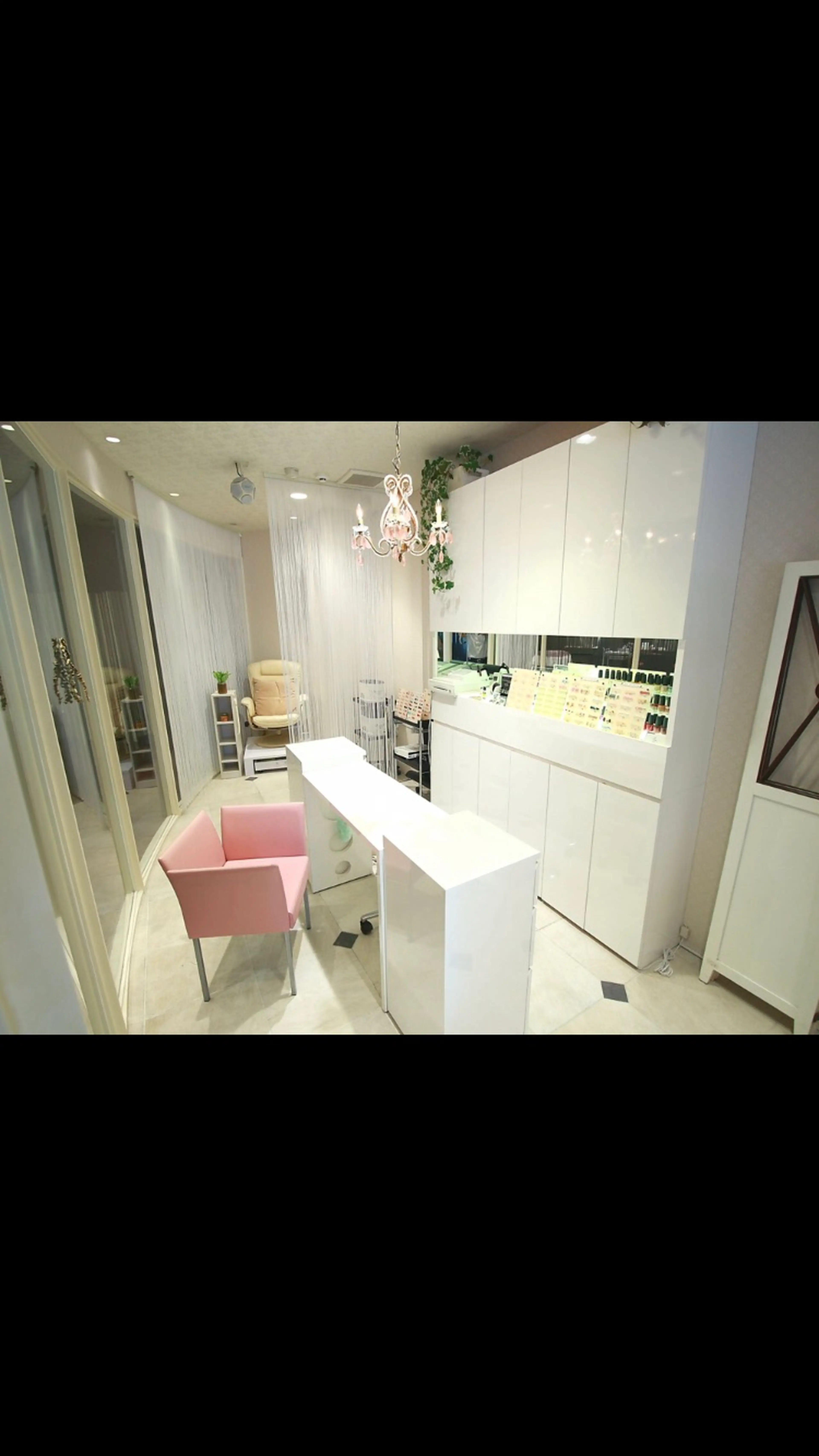 &nailの内観・外観2