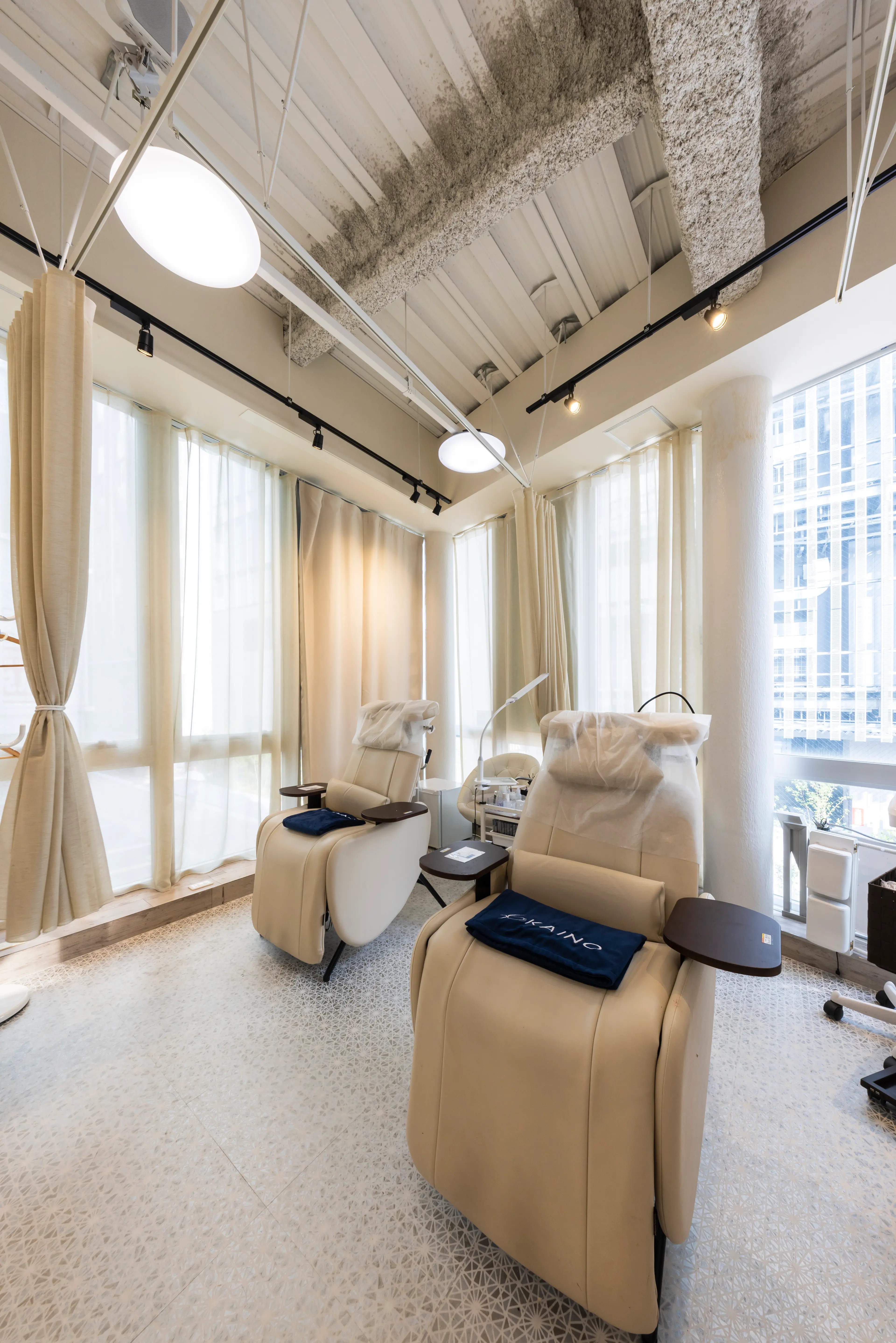 KAINO福岡天神店の内観・外観2