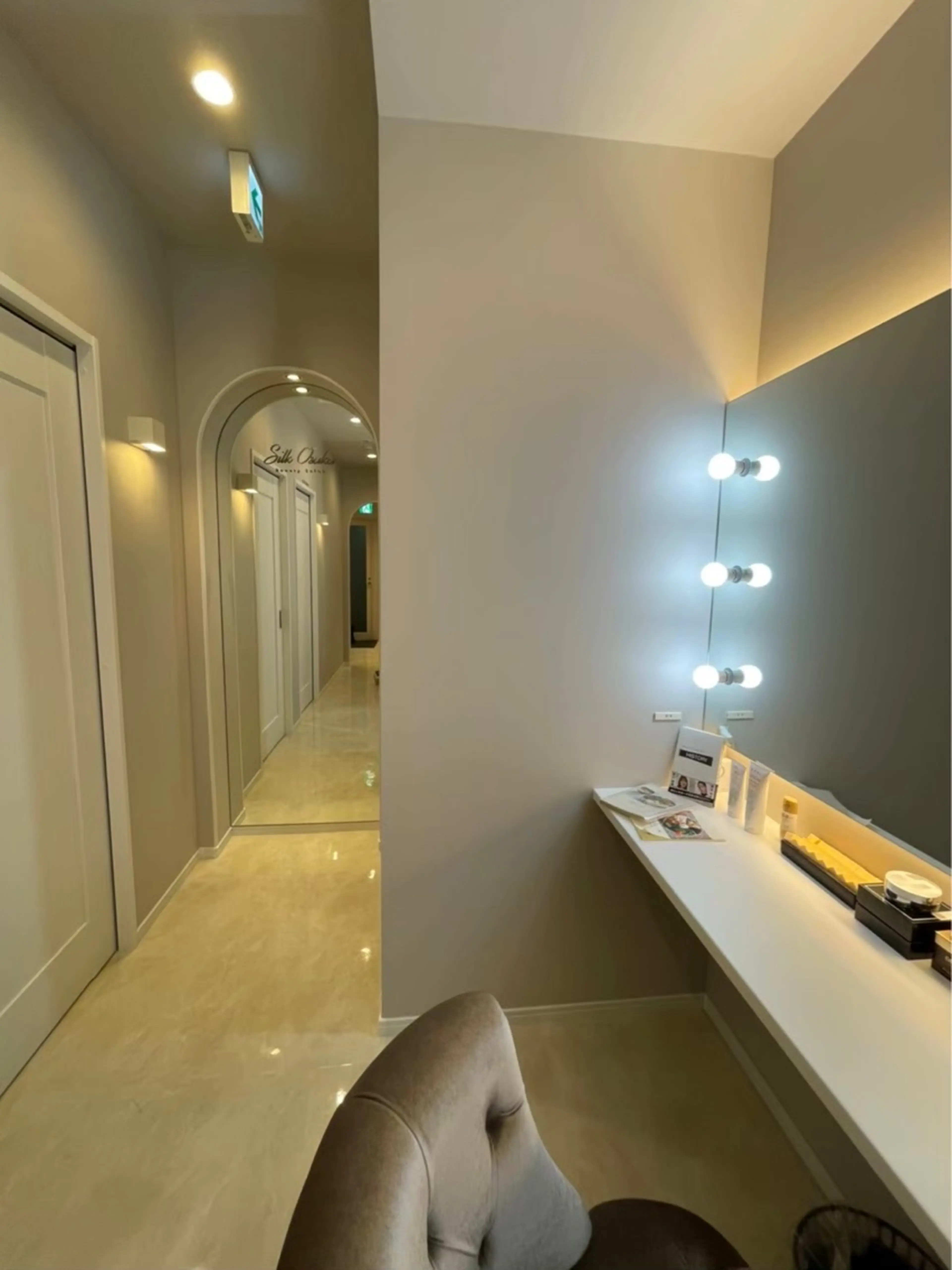 シルクドリバー大阪店の内観・外観2