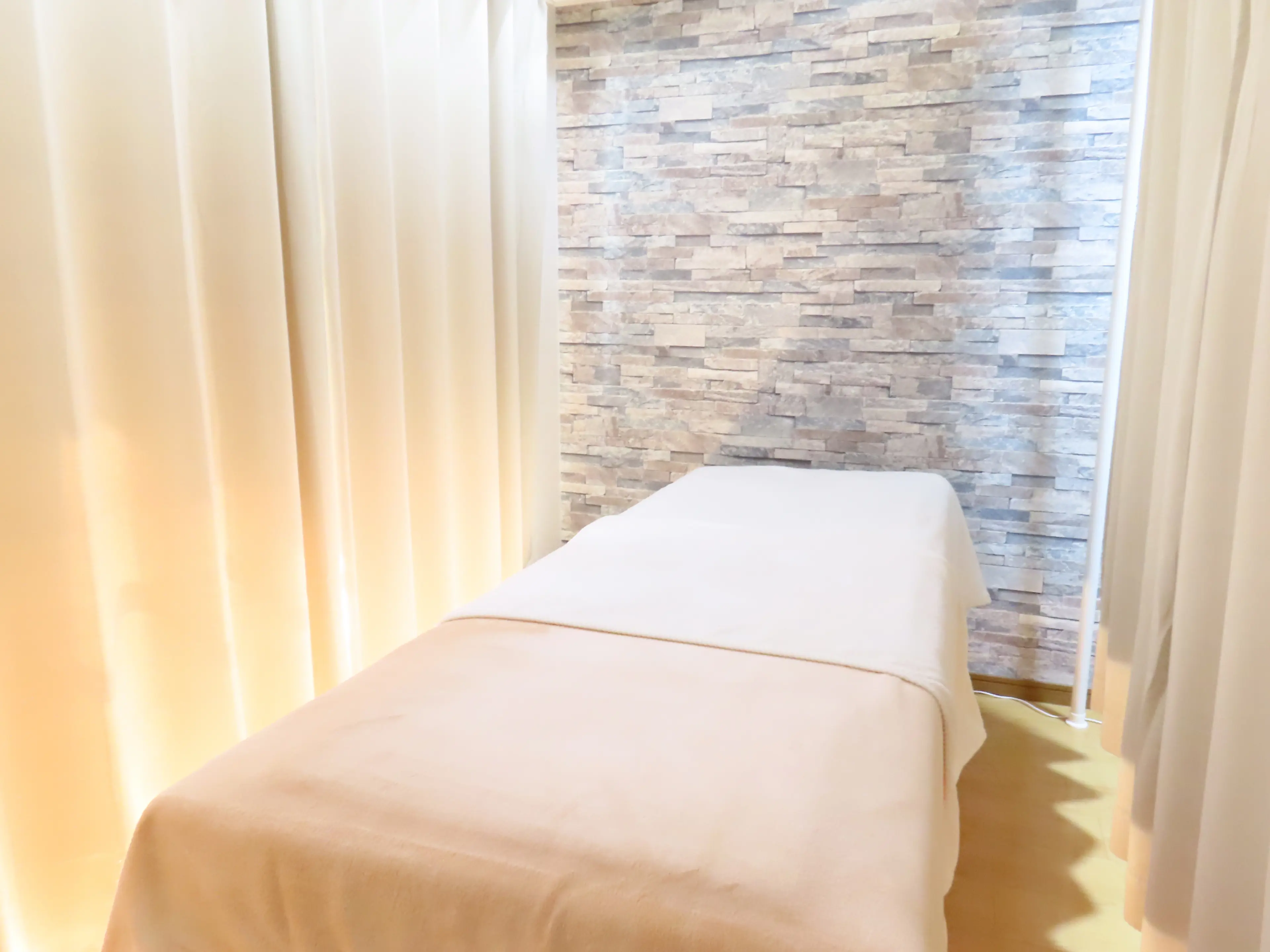 【池袋本格韓国式小顔コルギ専門店】  V FACEの内観・外観3