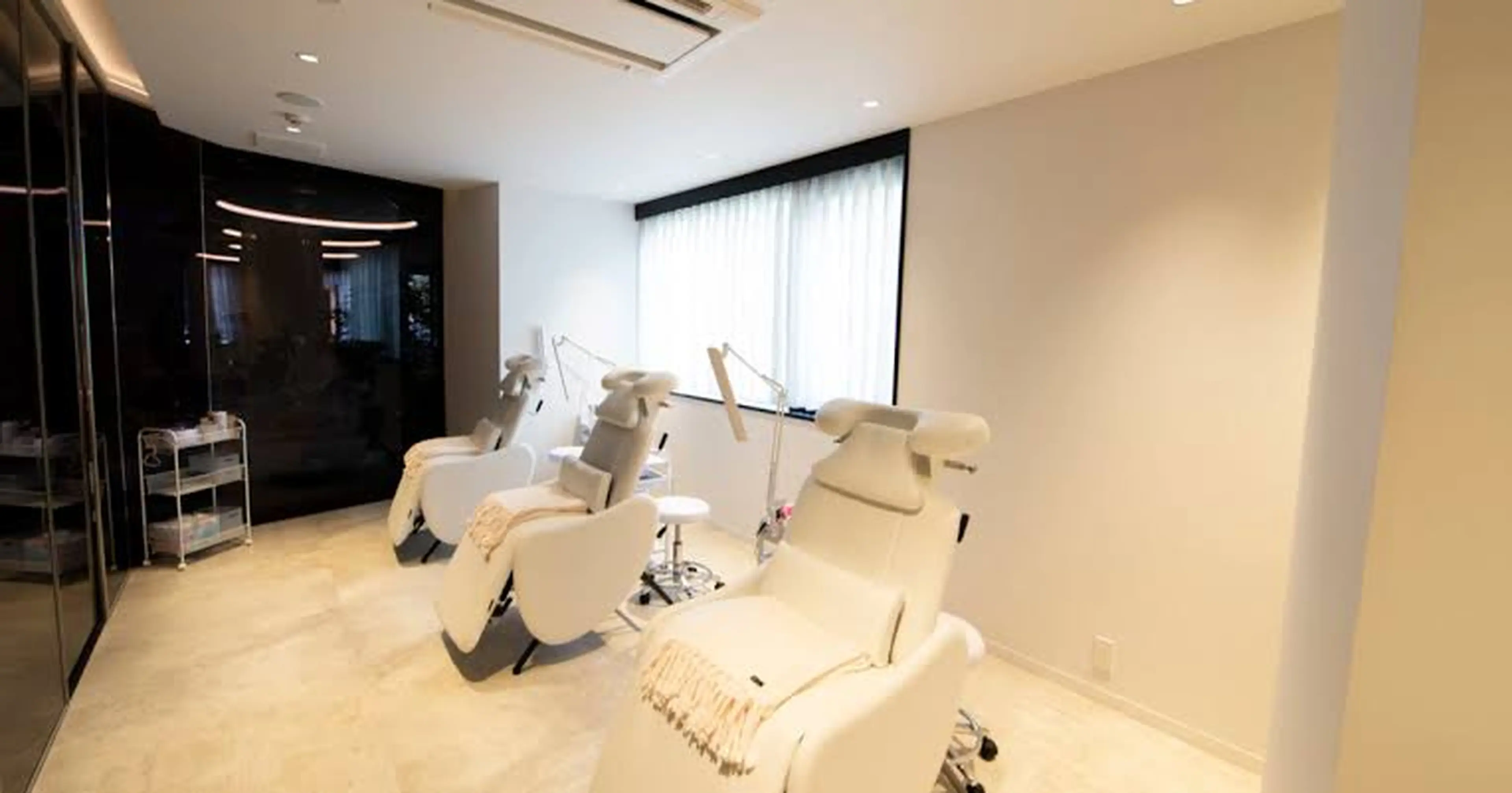 Vlicil(ヴィリシル)横浜店の内観・外観2