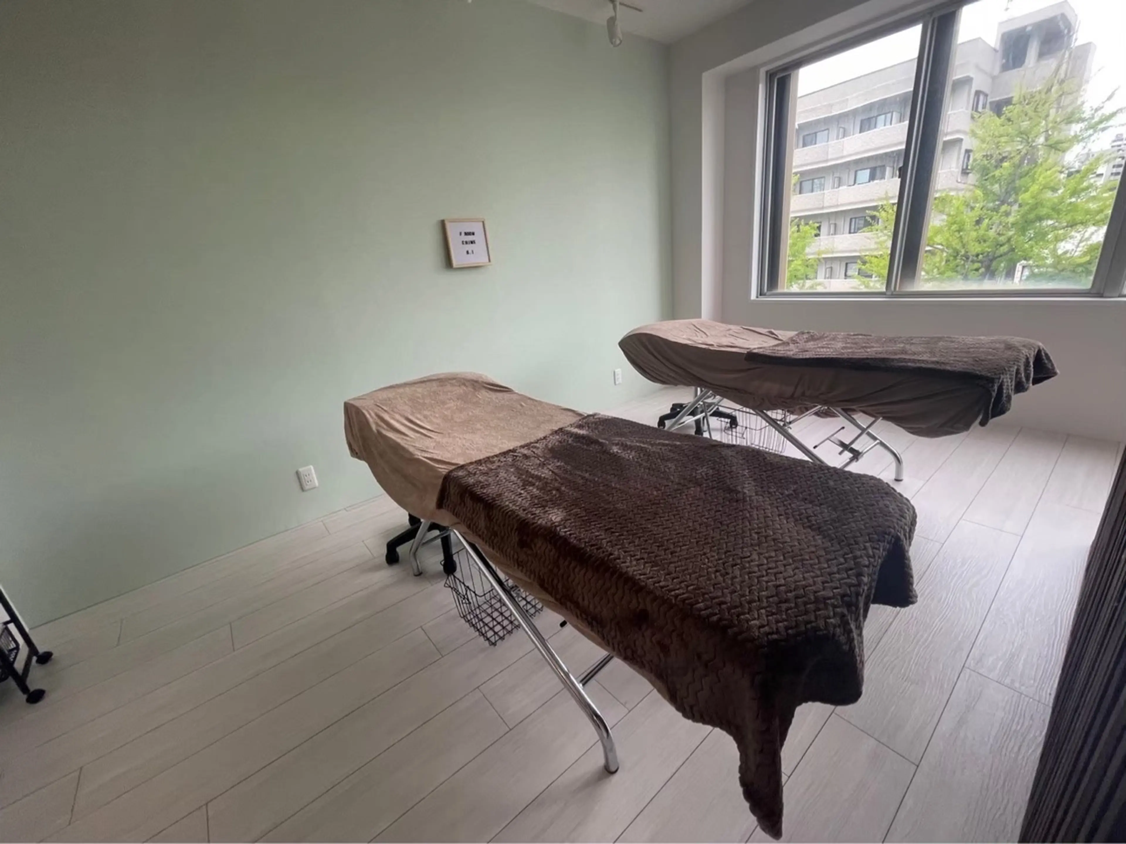 まつ毛・眉毛・エクステサロンF room梅田の内観・外観1