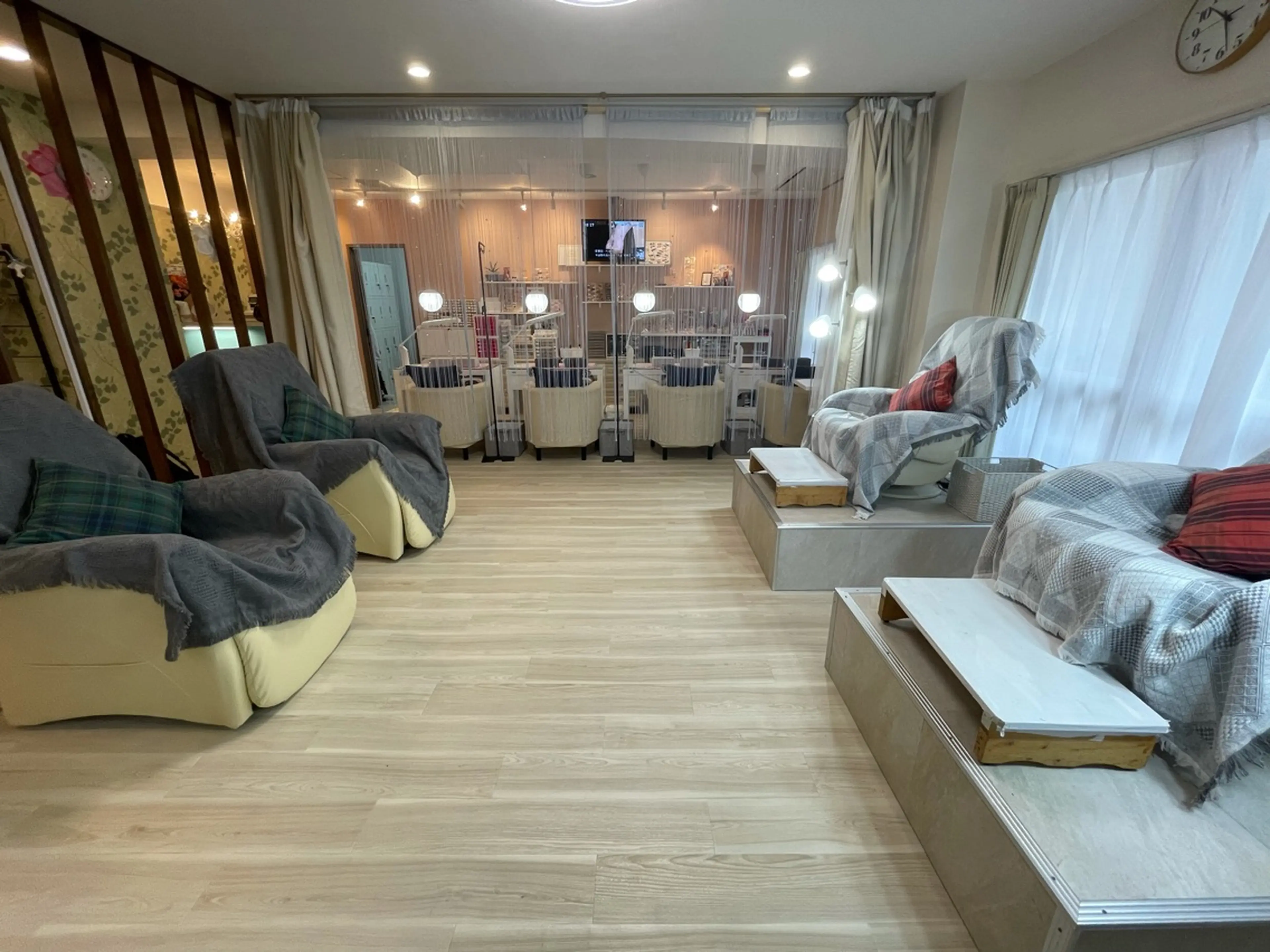 エリナネイルサロンの内観・外観2