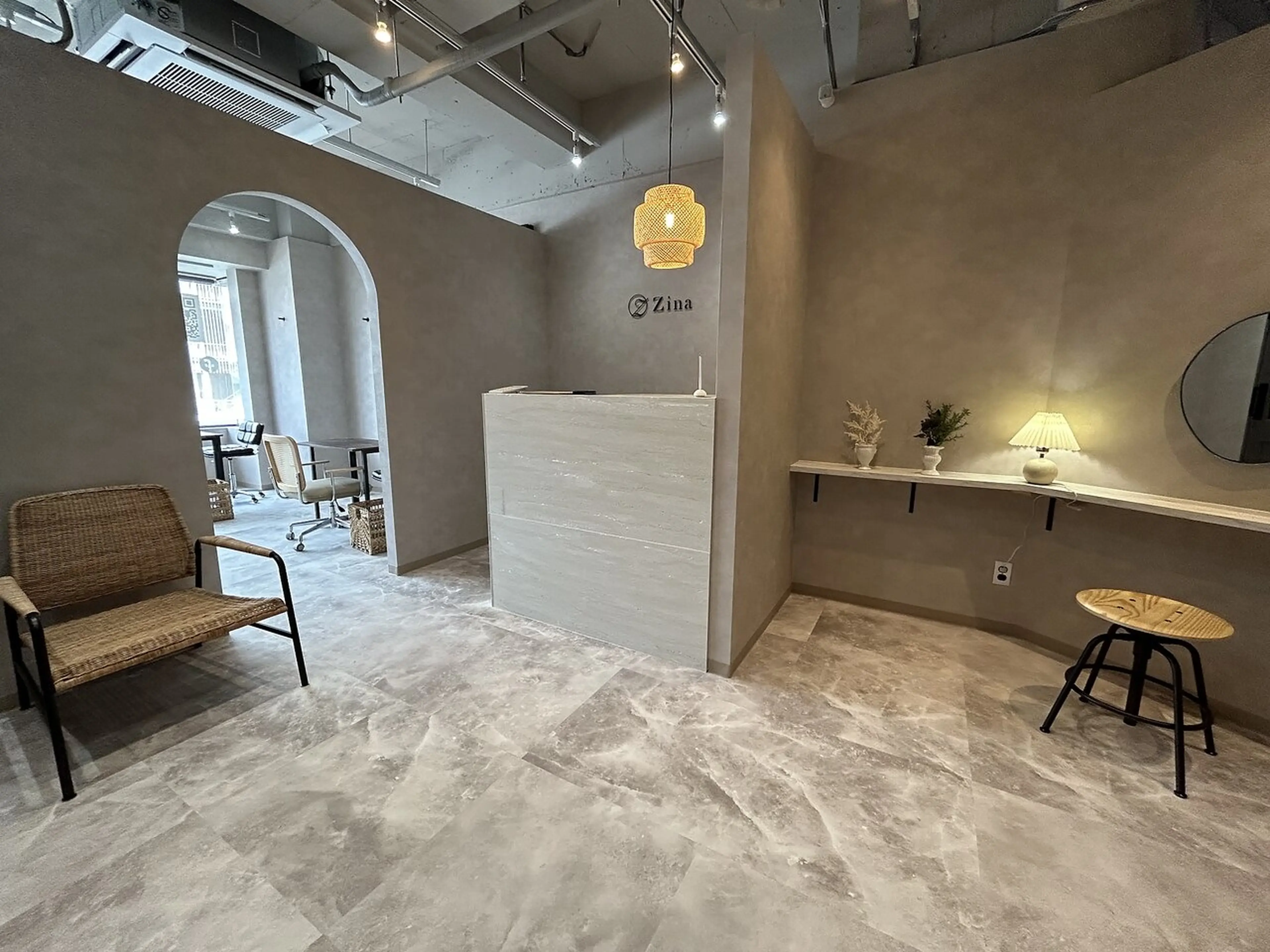 Zina 2nd荻窪店の内観・外観1