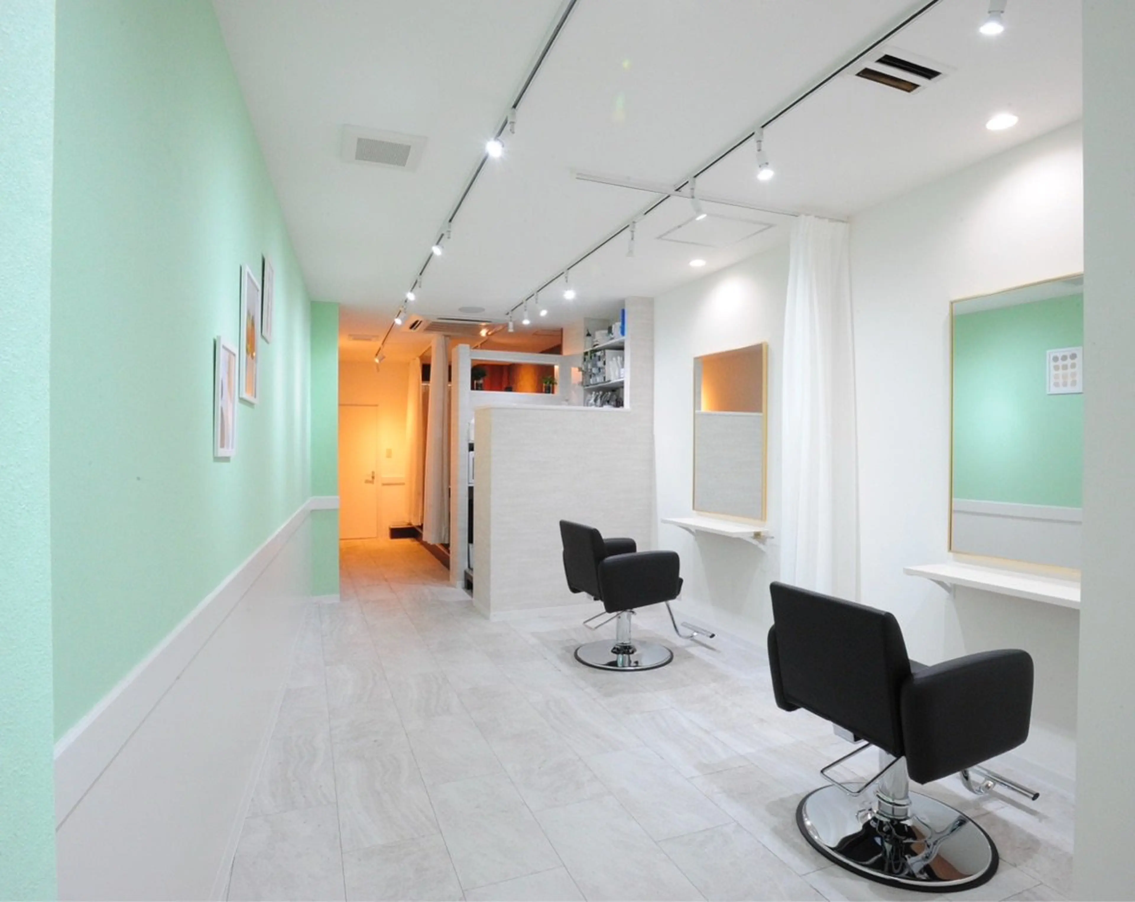 avocado hairの内観・外観1