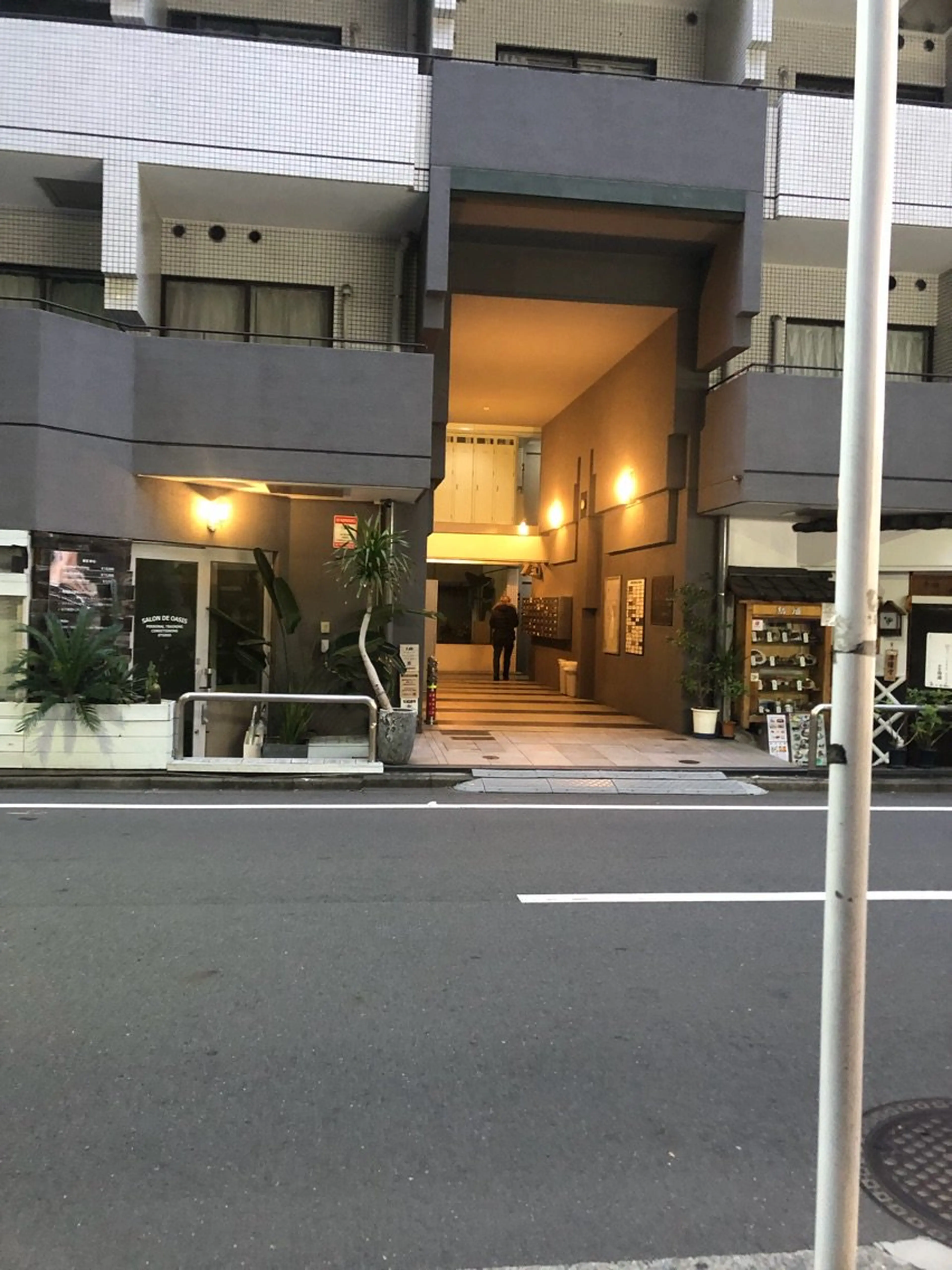 グランプリLashの内観・外観1