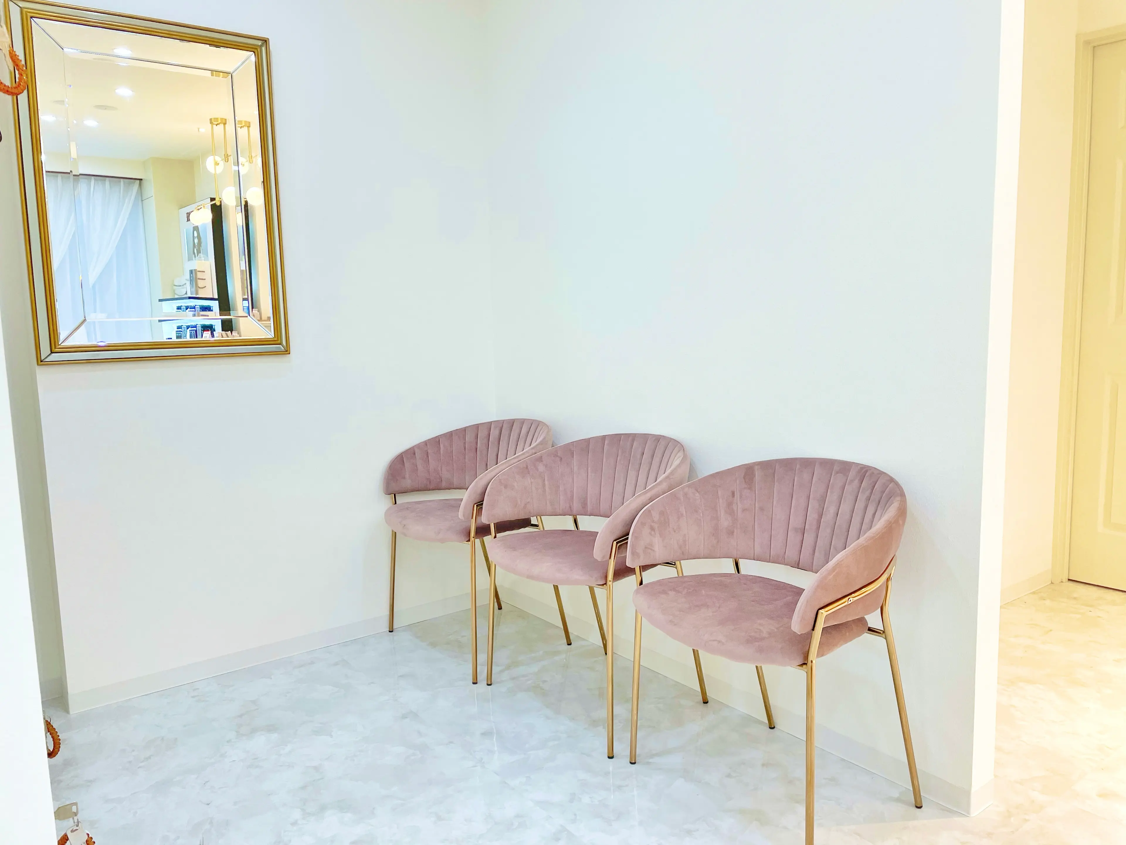 マツエク＆まつげパーマ＆アイブロウ　Rien Lash 上尾店【リアンラッシュ】の内観・外観3