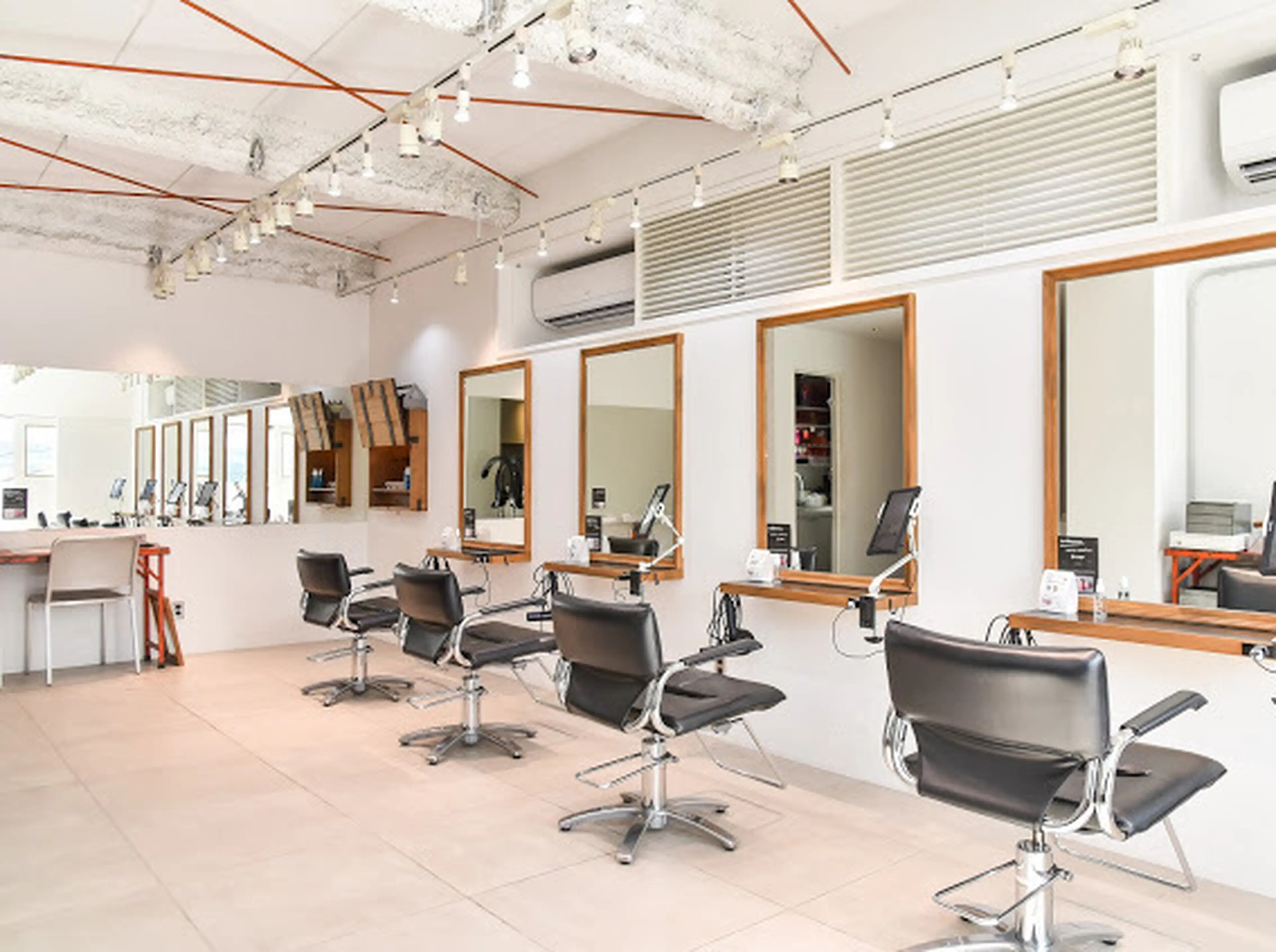 Tsumの内観・外観1