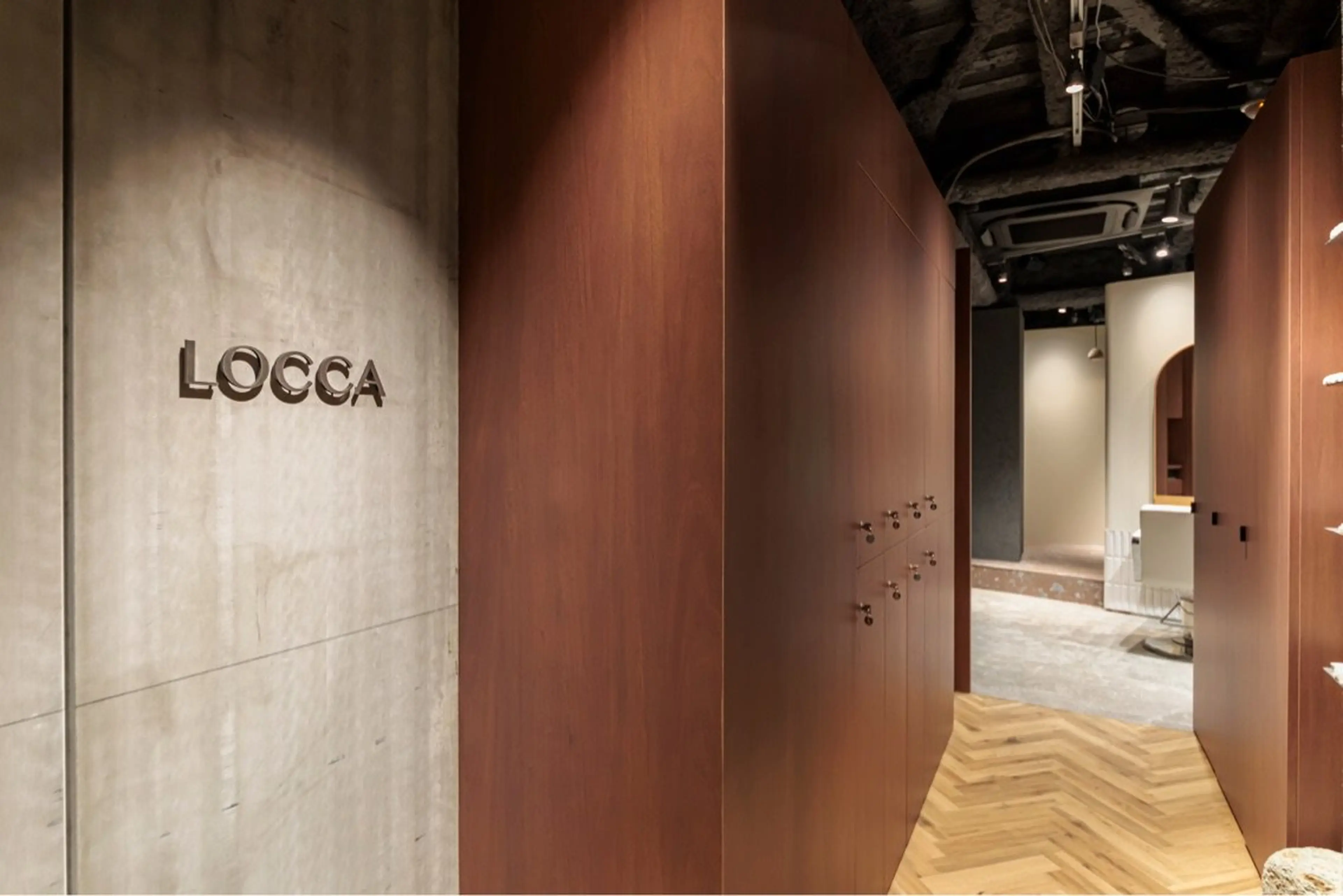 LOCCA銀座中央通り店の内観・外観3