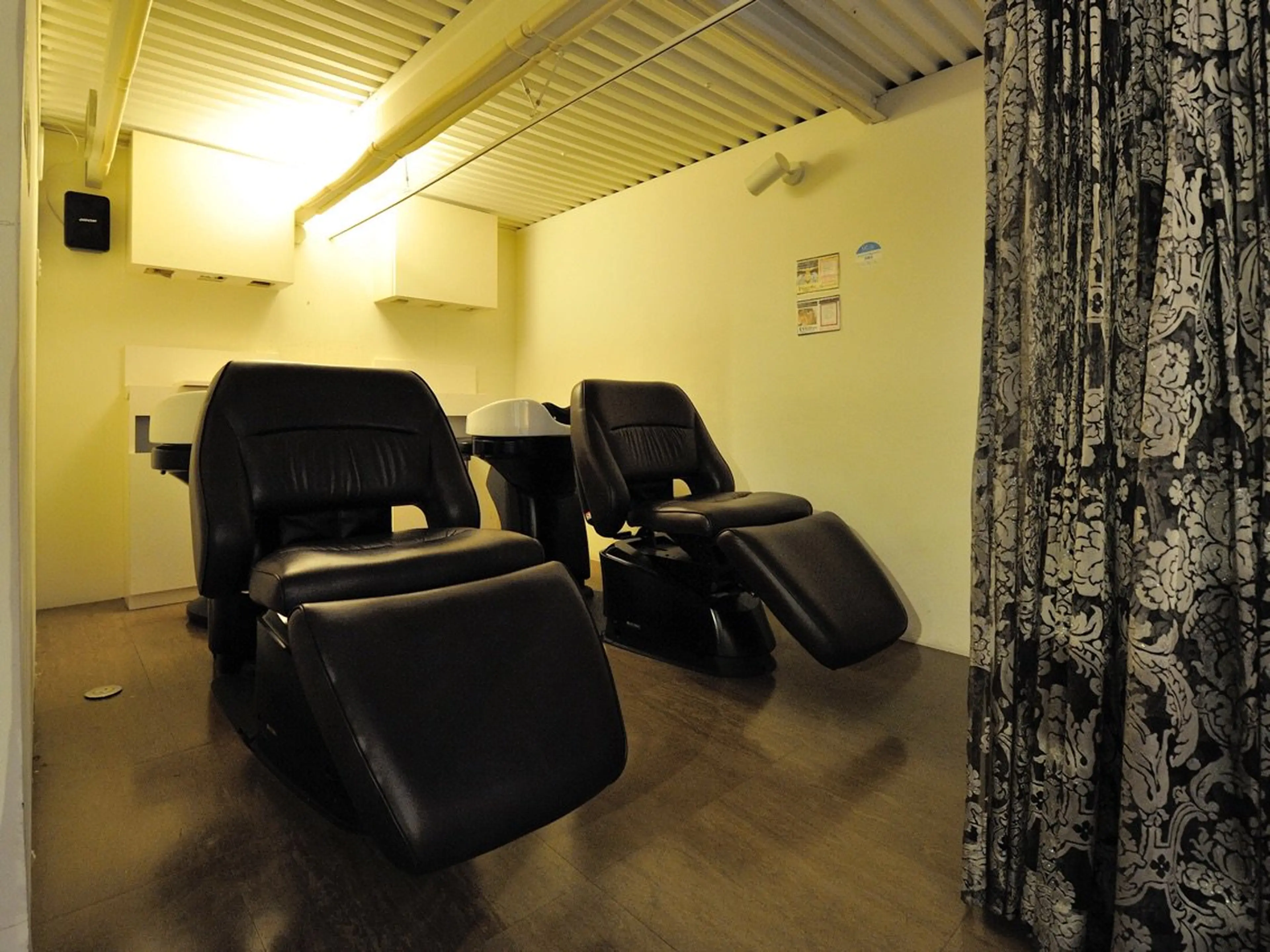 FUCH KUCHI amati豊中店の内観・外観3