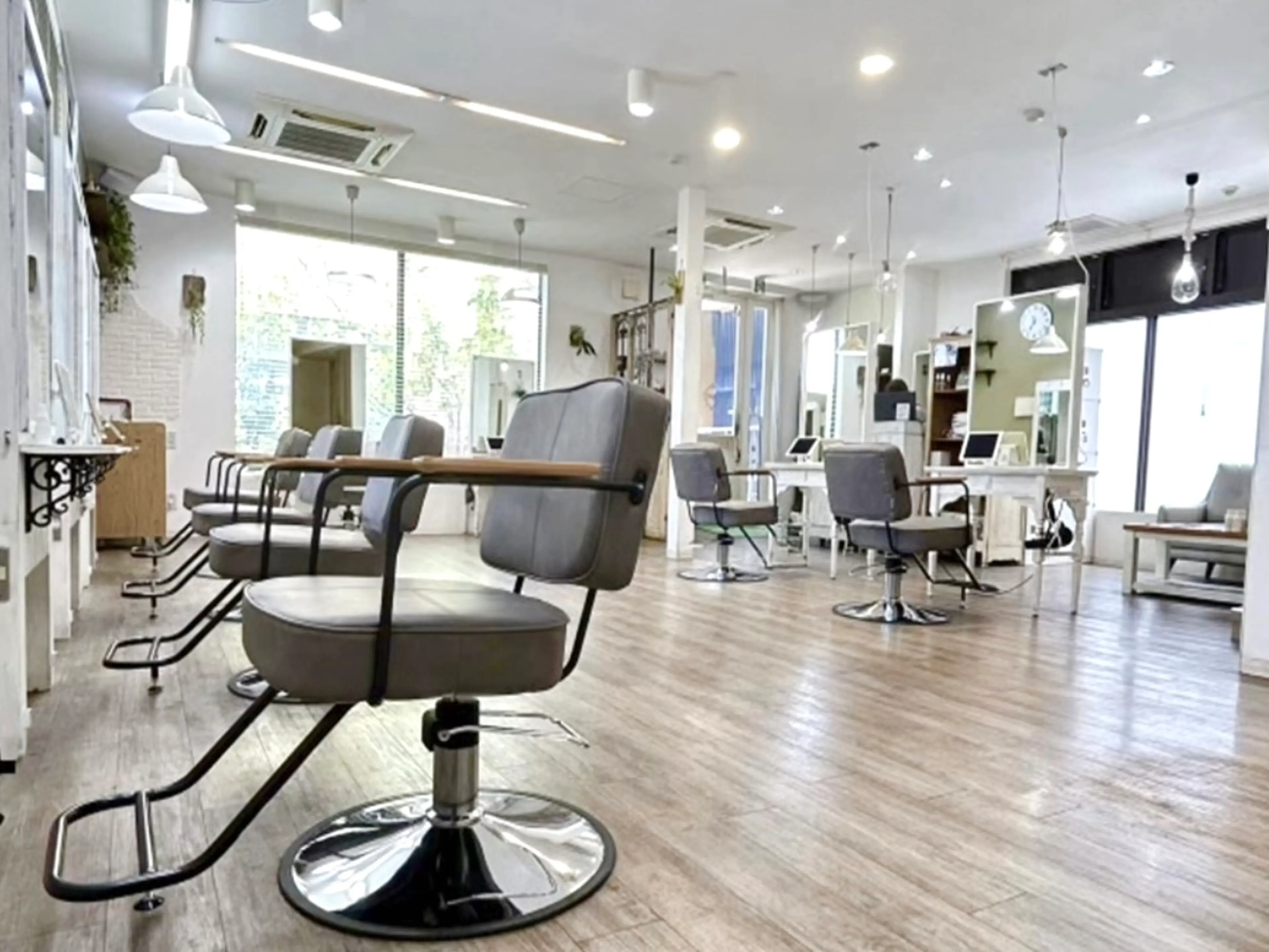 FLEAR　cre:meの内観・外観1