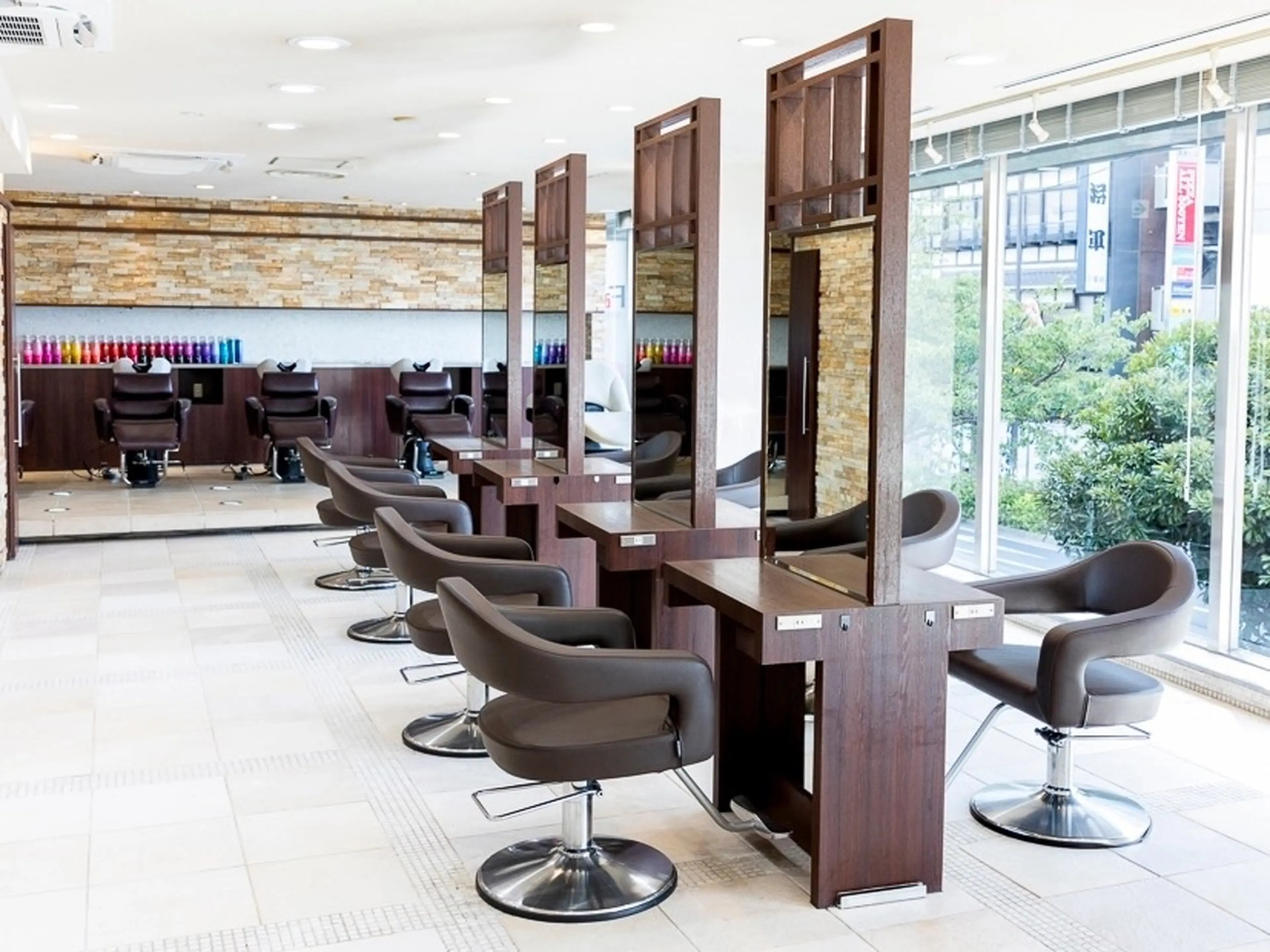 美容室Fab千葉店の内観・外観1