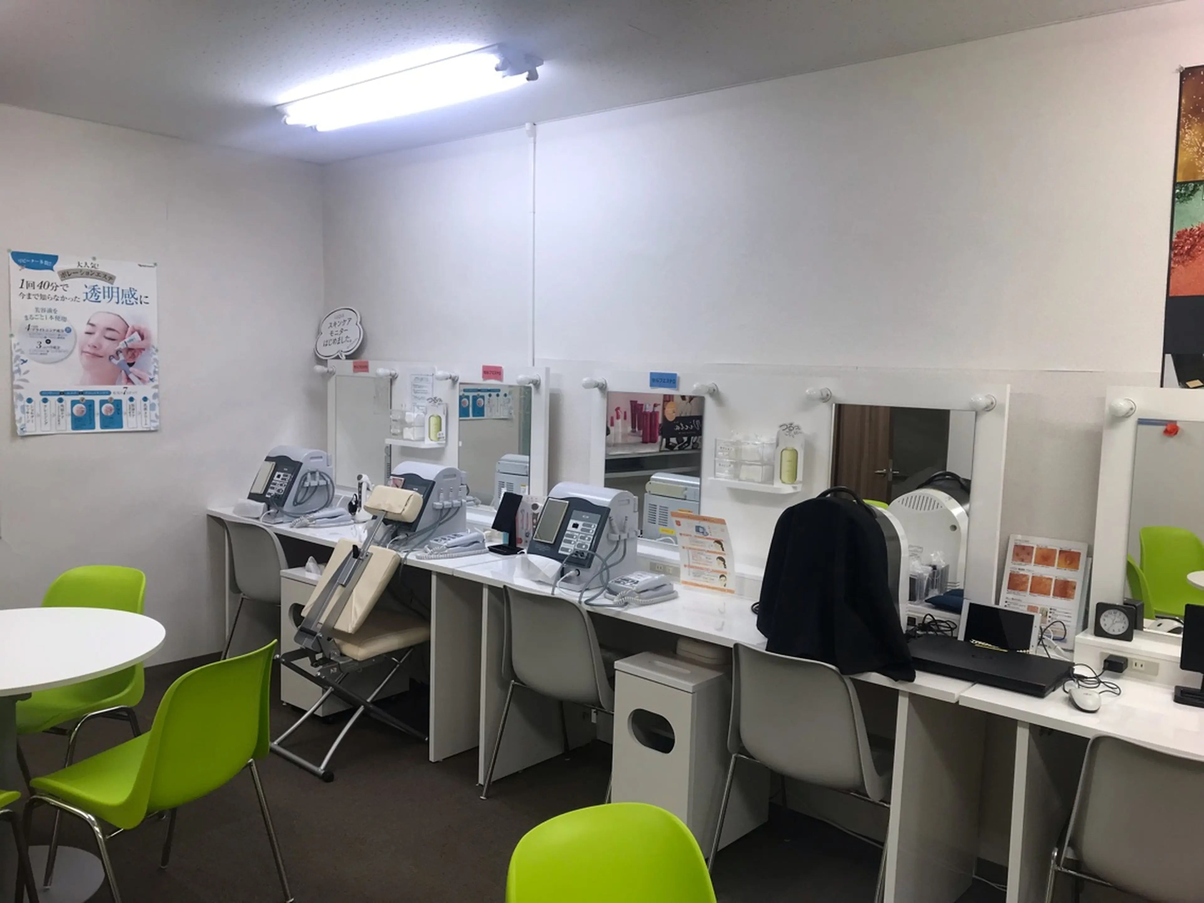 NARIS BEAUTY STATION デ・アイム 塚口の内観・外観3