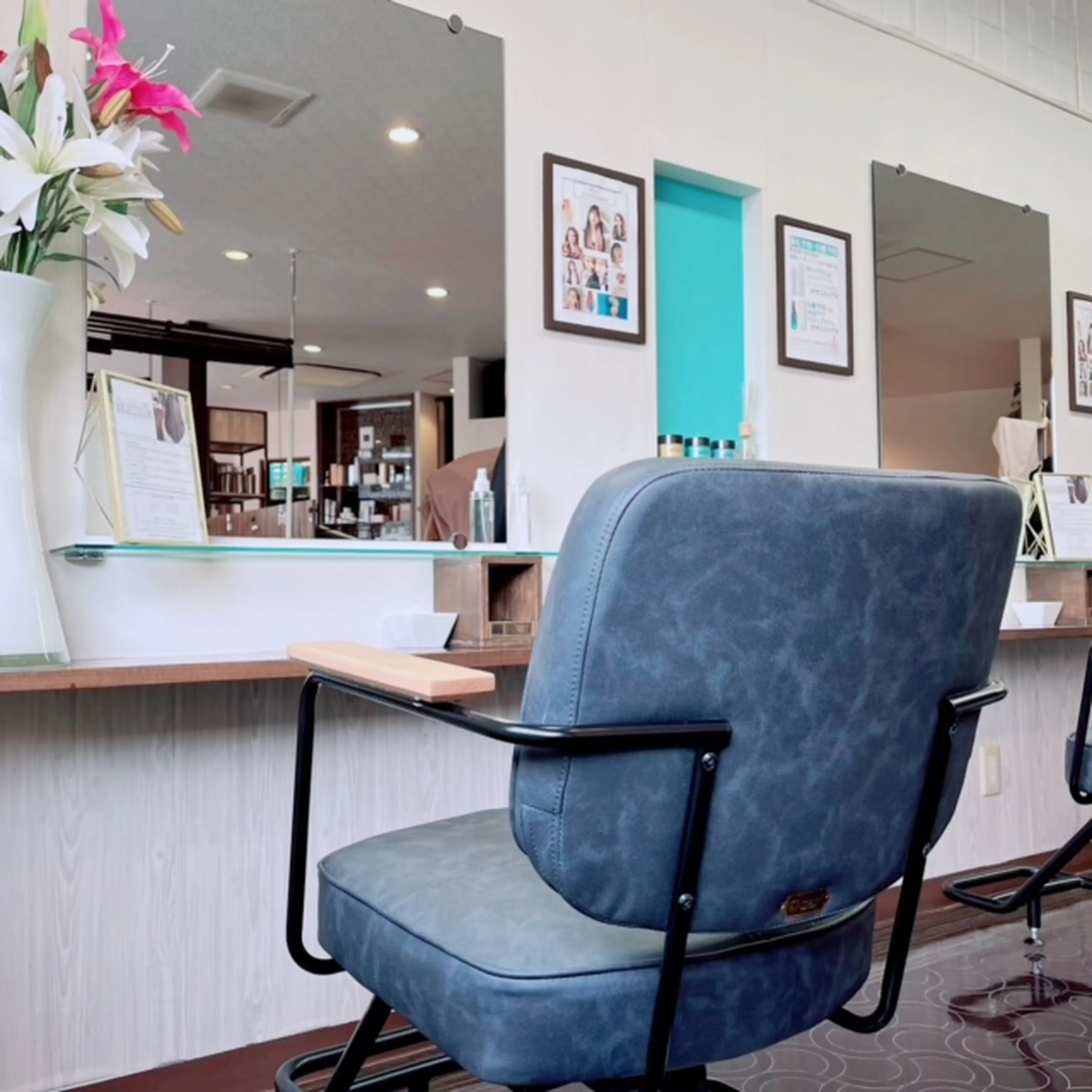 Hair Salon　ANOTHER　MOONの内観・外観3