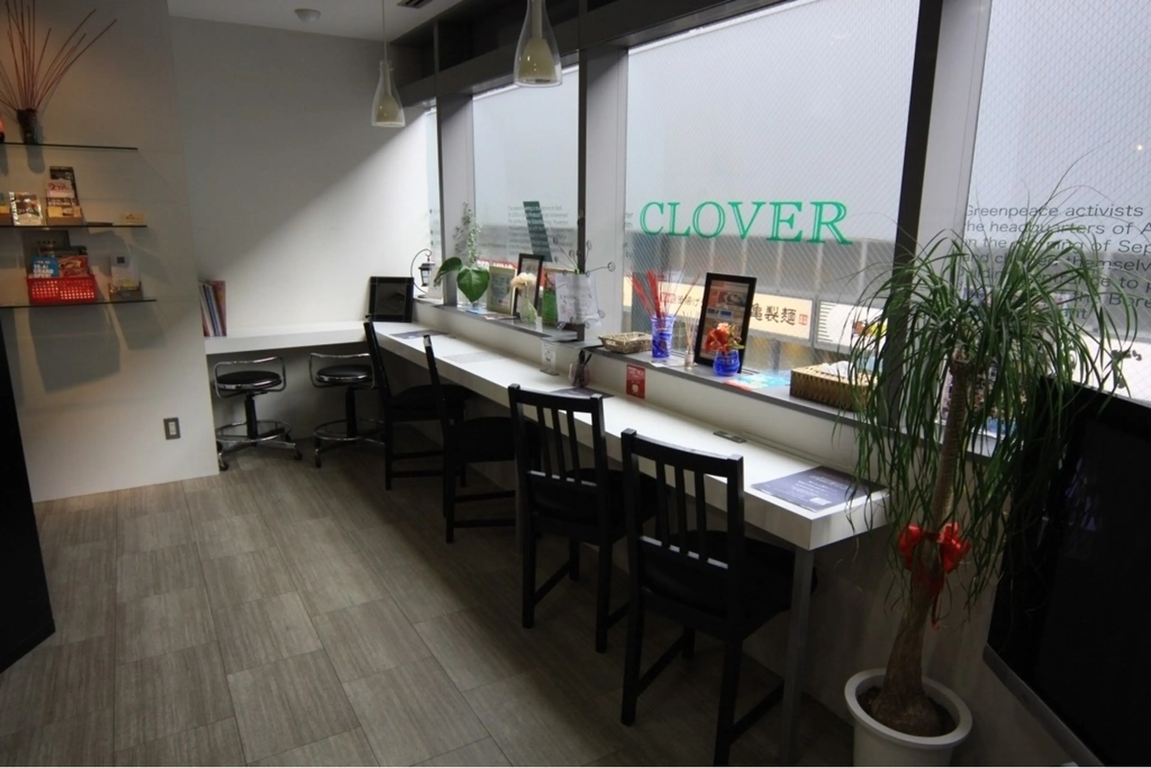 新横浜ヘアーサロンクローバーの内観・外観3