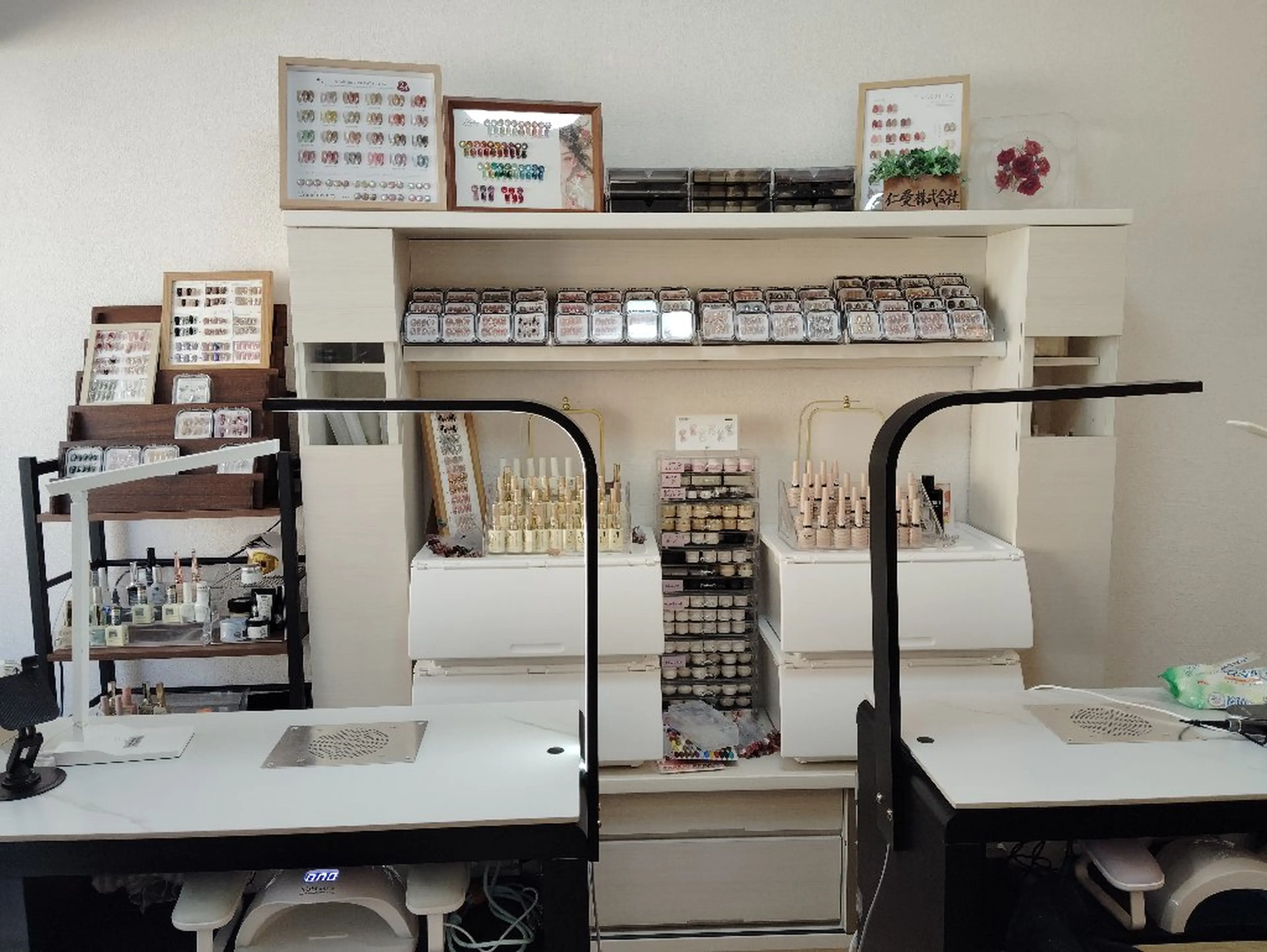 Alra nail【アルラ】の内観・外観2