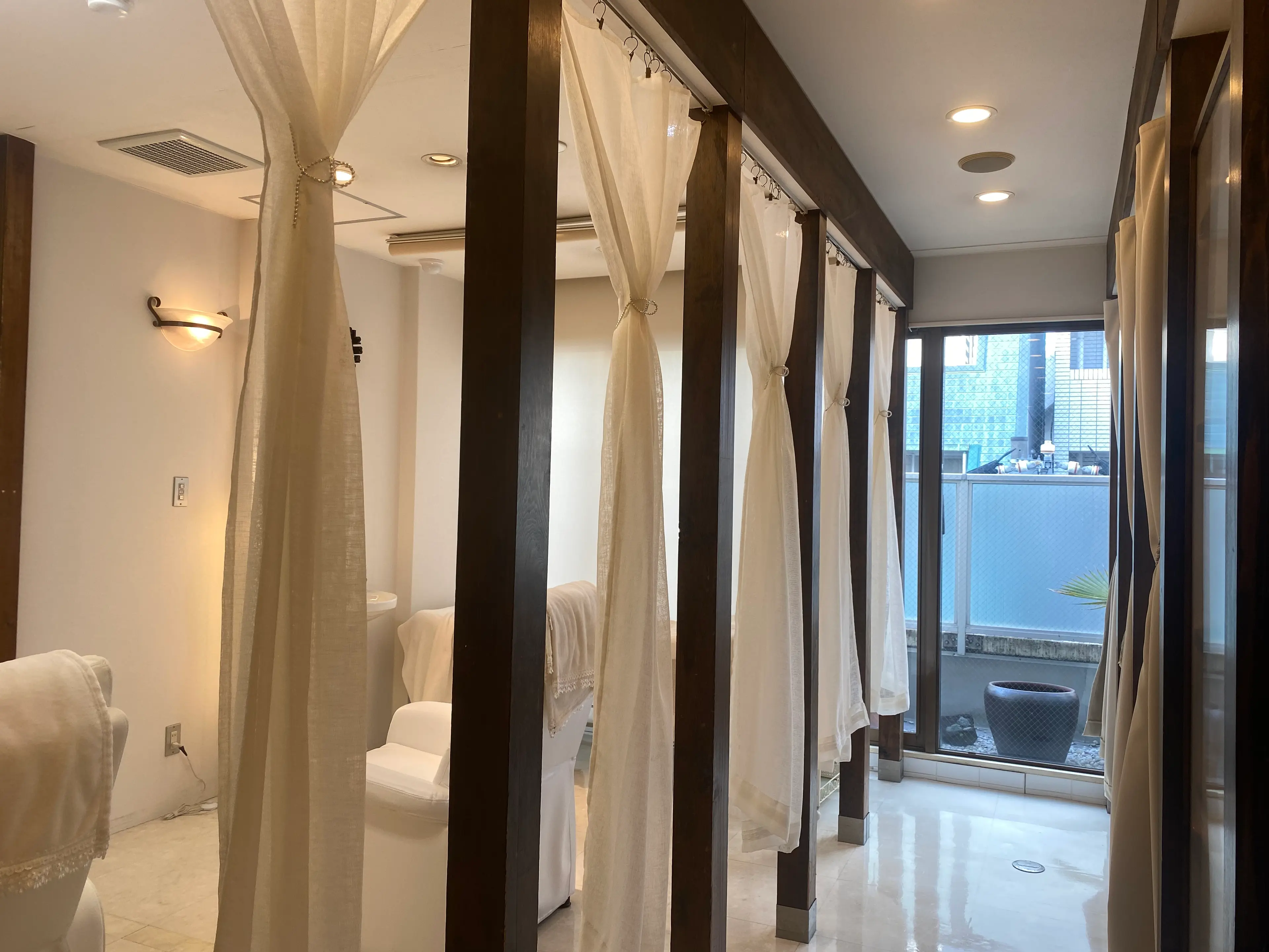 ROYAL・Therapistの内観・外観3