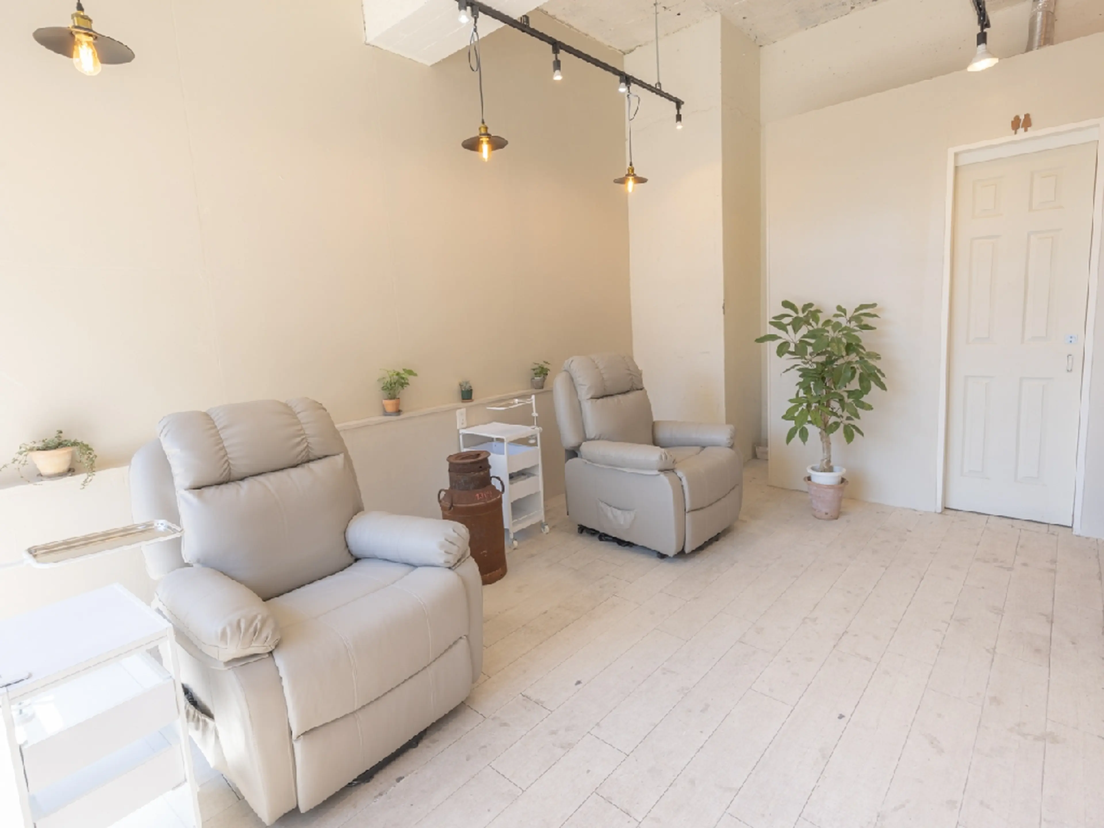 CHARM LASH町田店の内観・外観3