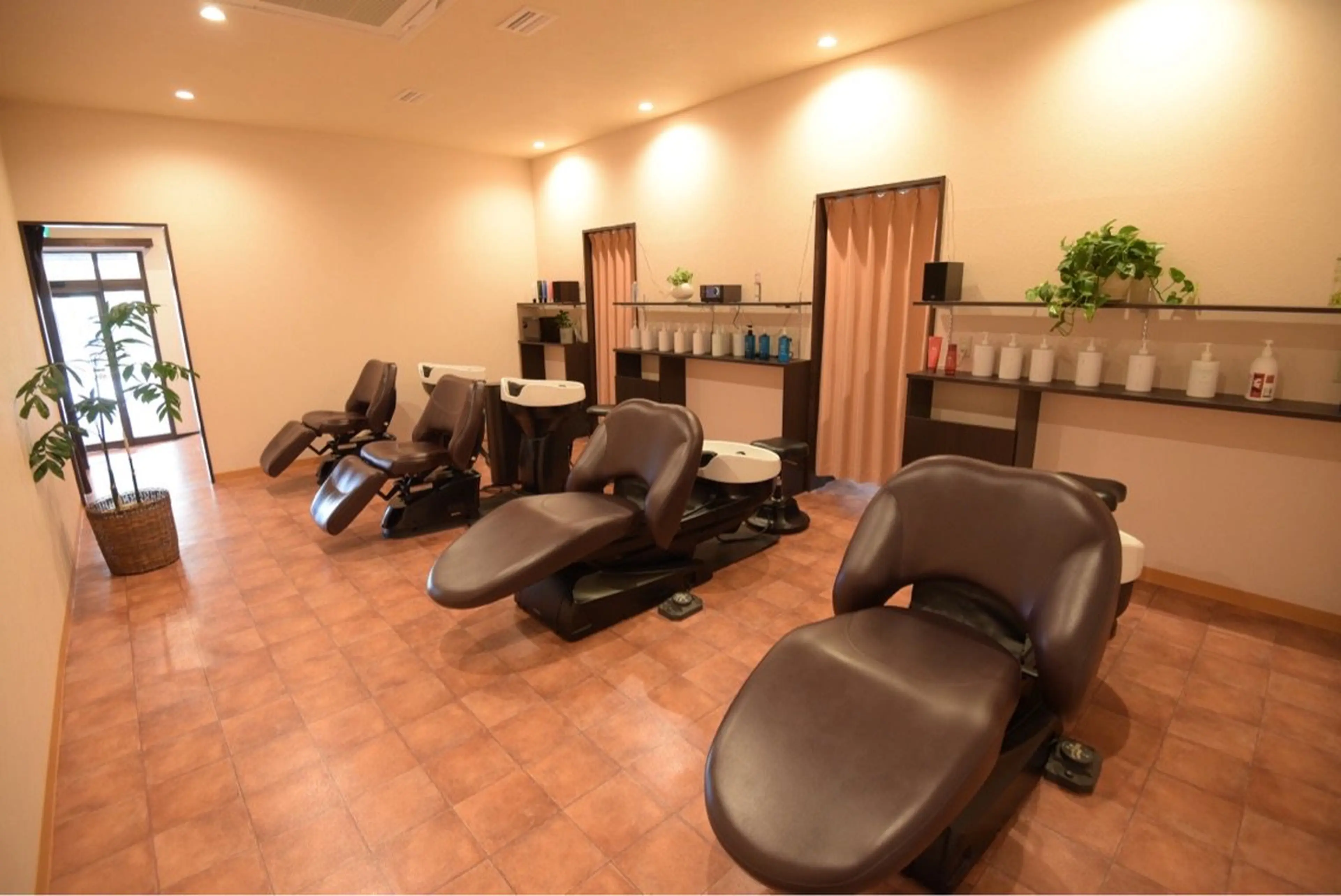 プロポスタの内観・外観2