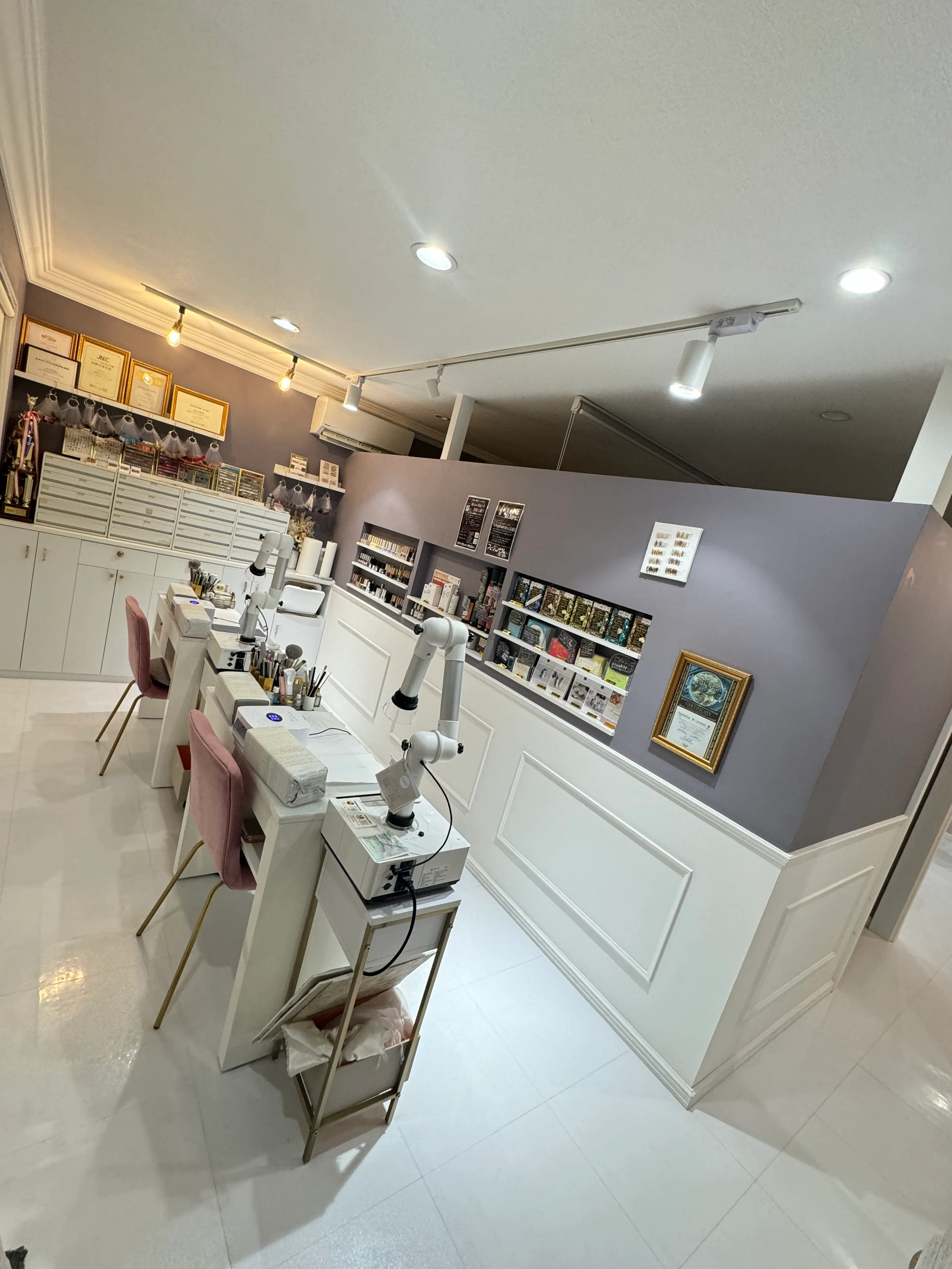 Nailsalon M-crystalの内観・外観2