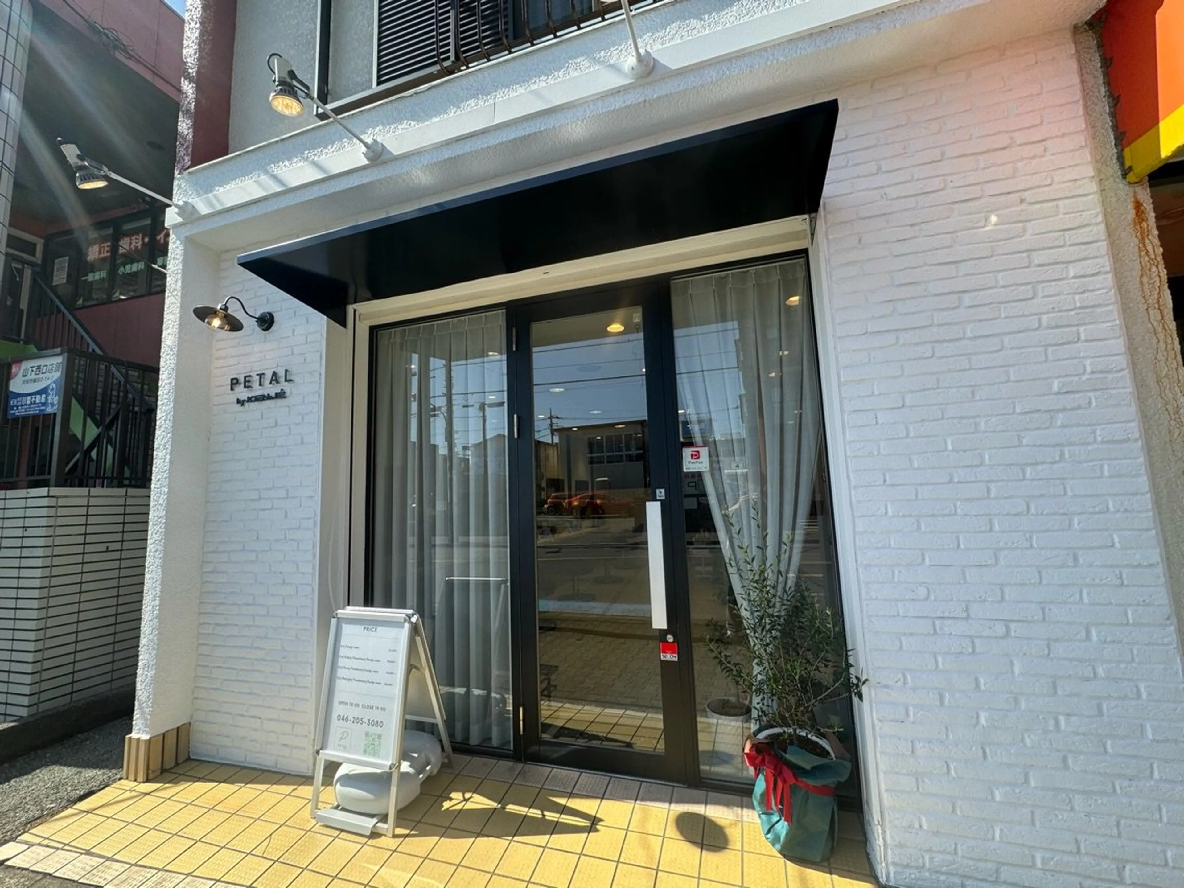 PETAL by KENJE ペタルバイケンジの内観・外観1