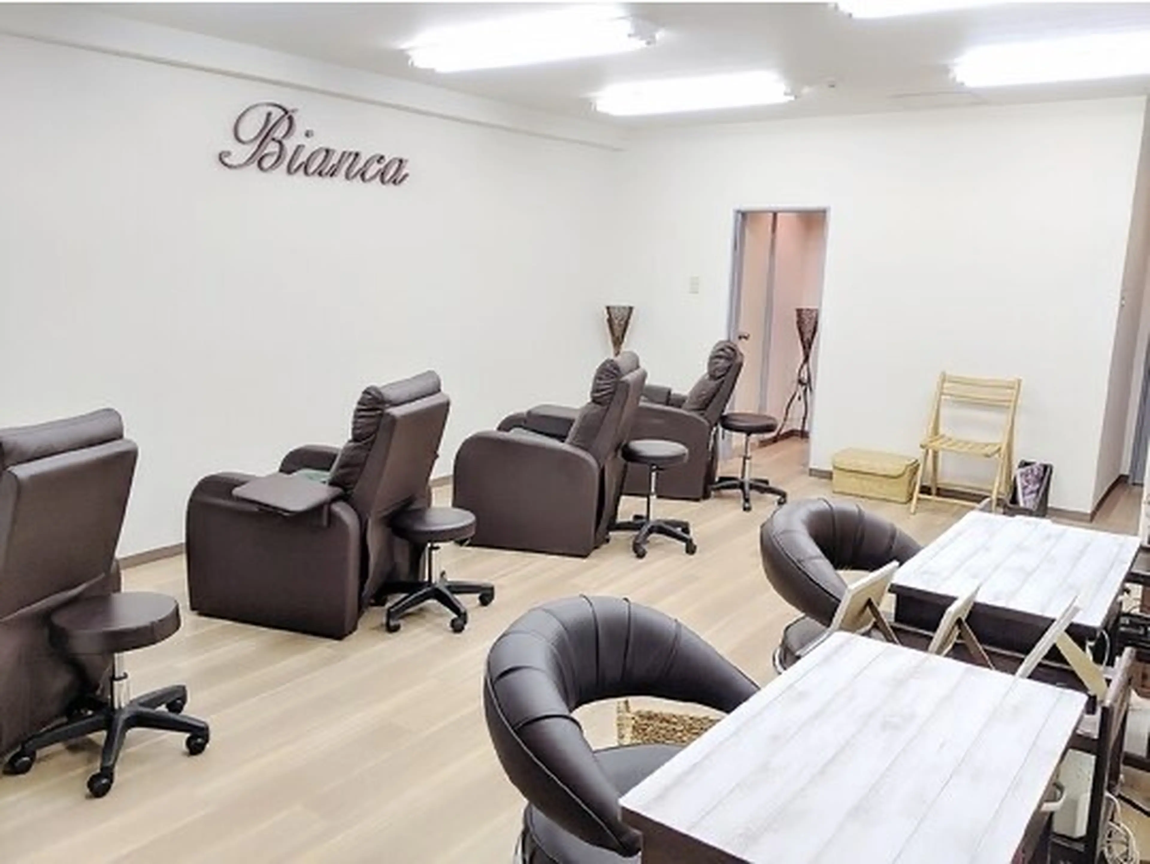 ビアンカ高円寺店の内観・外観1