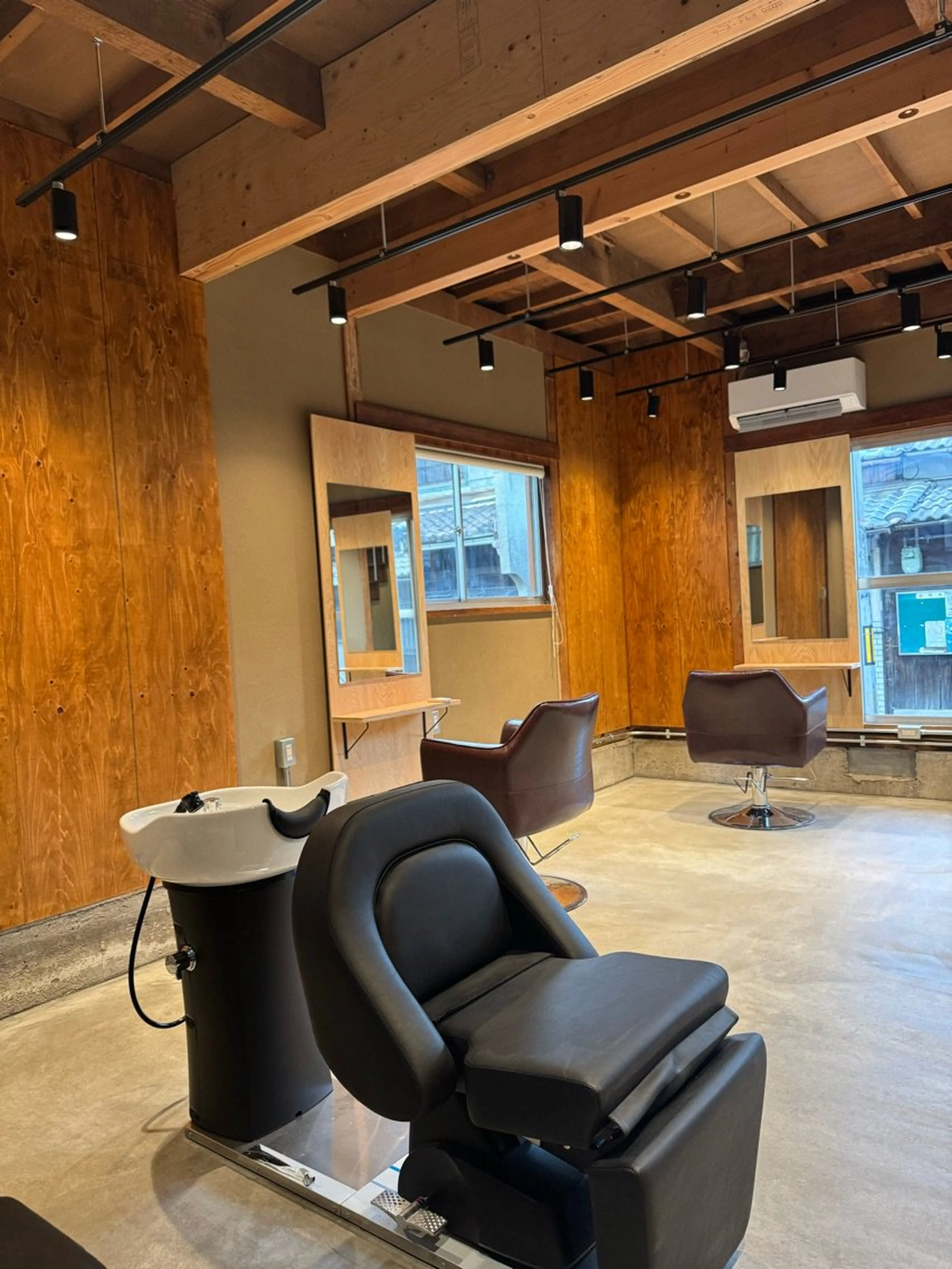 SOMEWHEREの内観・外観2