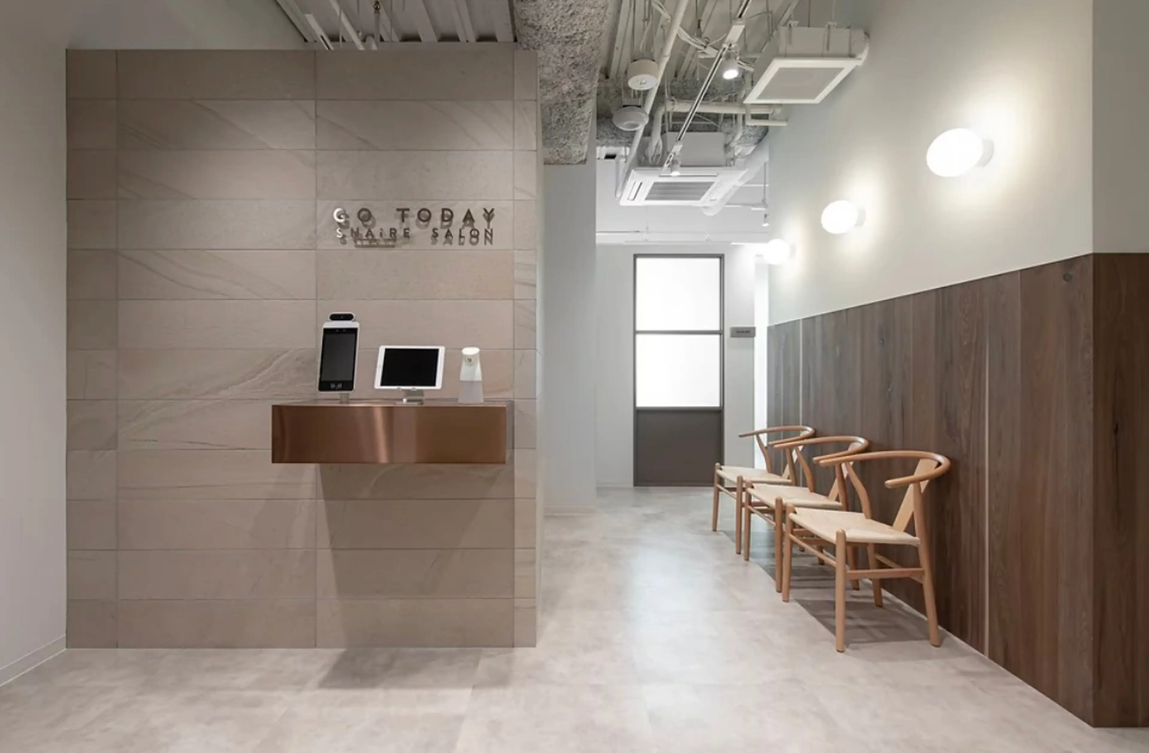 GO TODAY SHAiRE SALON銀座Cras店の内観・外観1