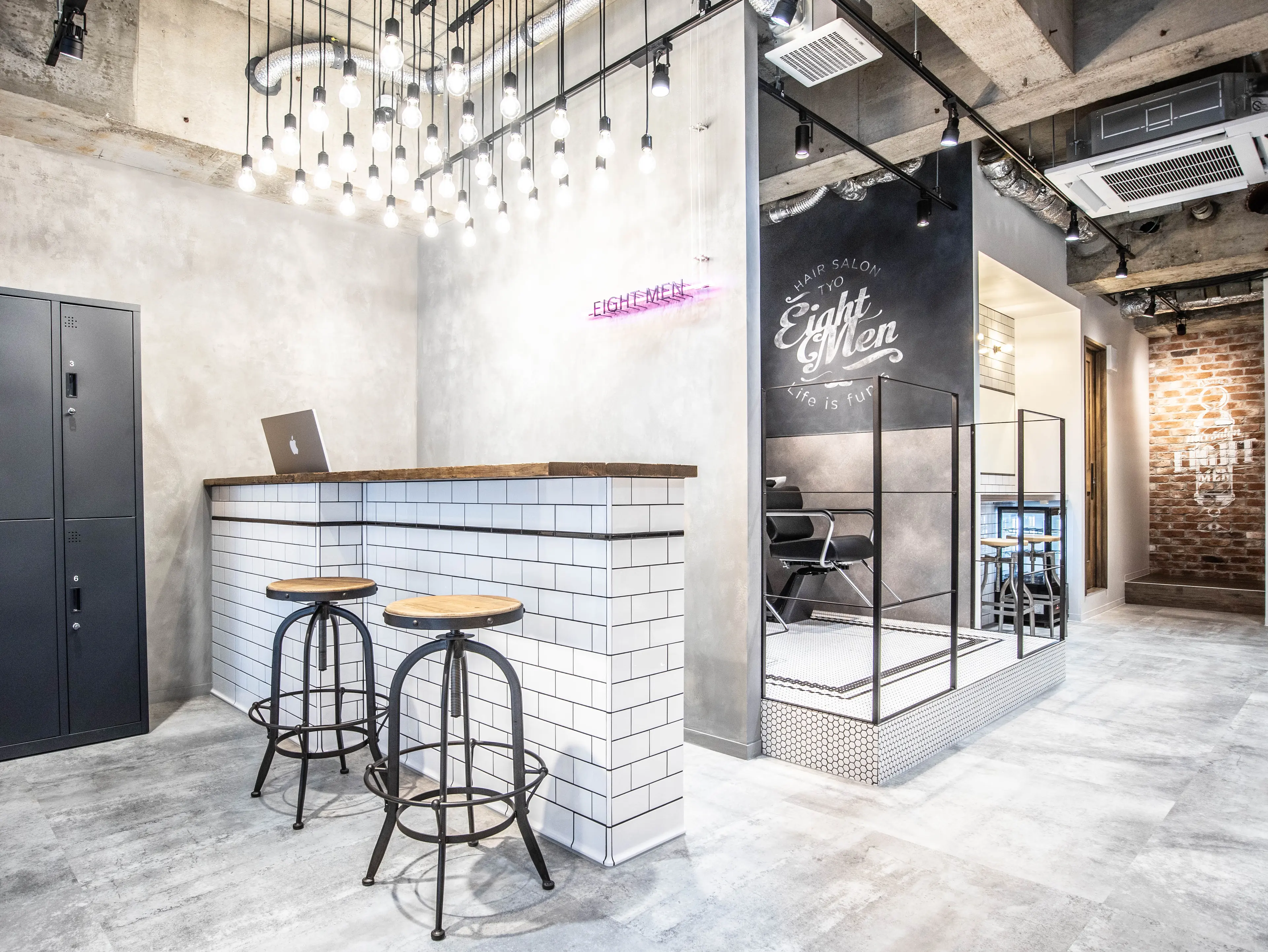 メンズサロン EIGHTMEN 博多店【エイト】の内観・外観3