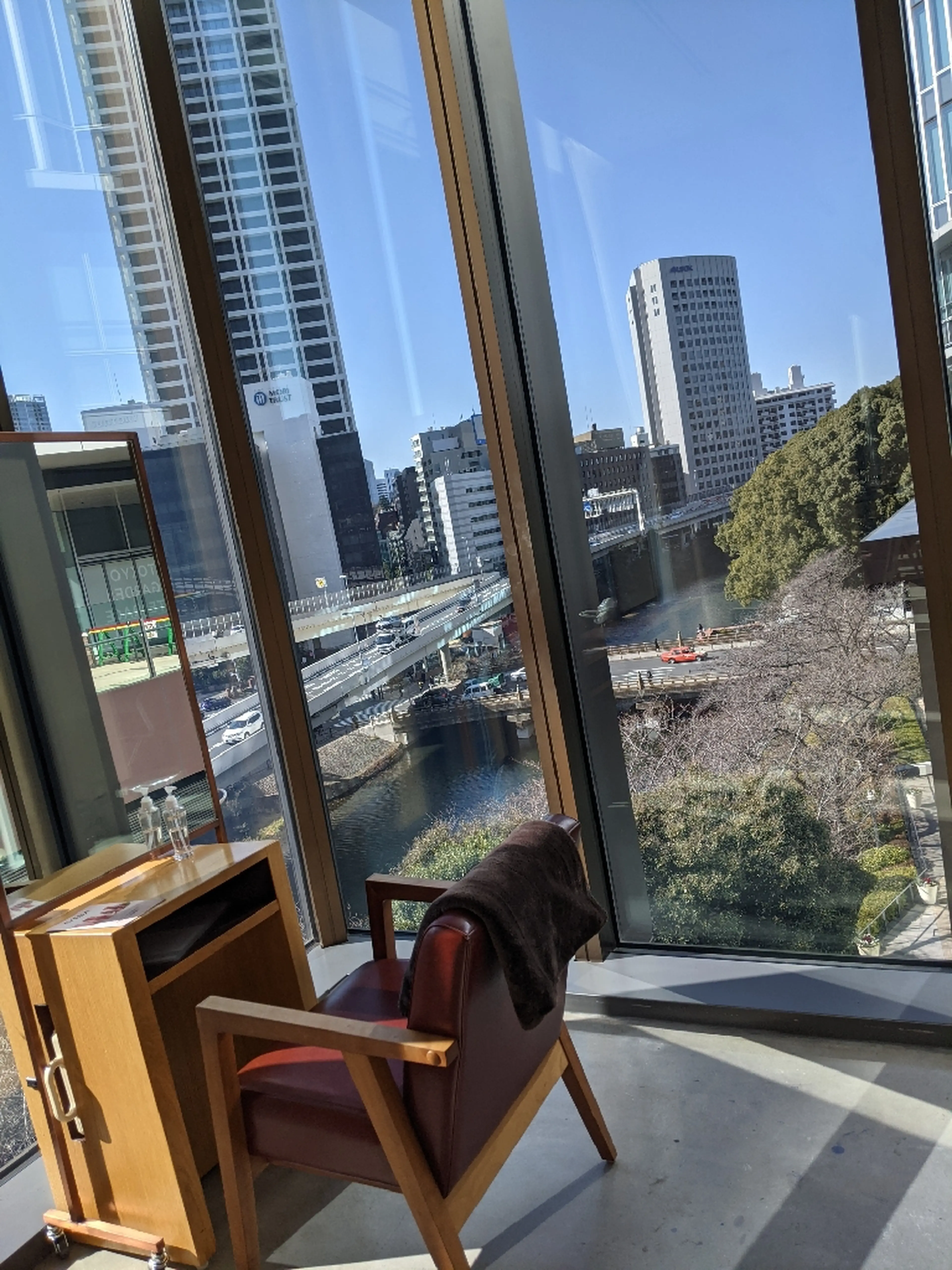 Heaka AVEDA 東京ガーデンテラス店の内観・外観1