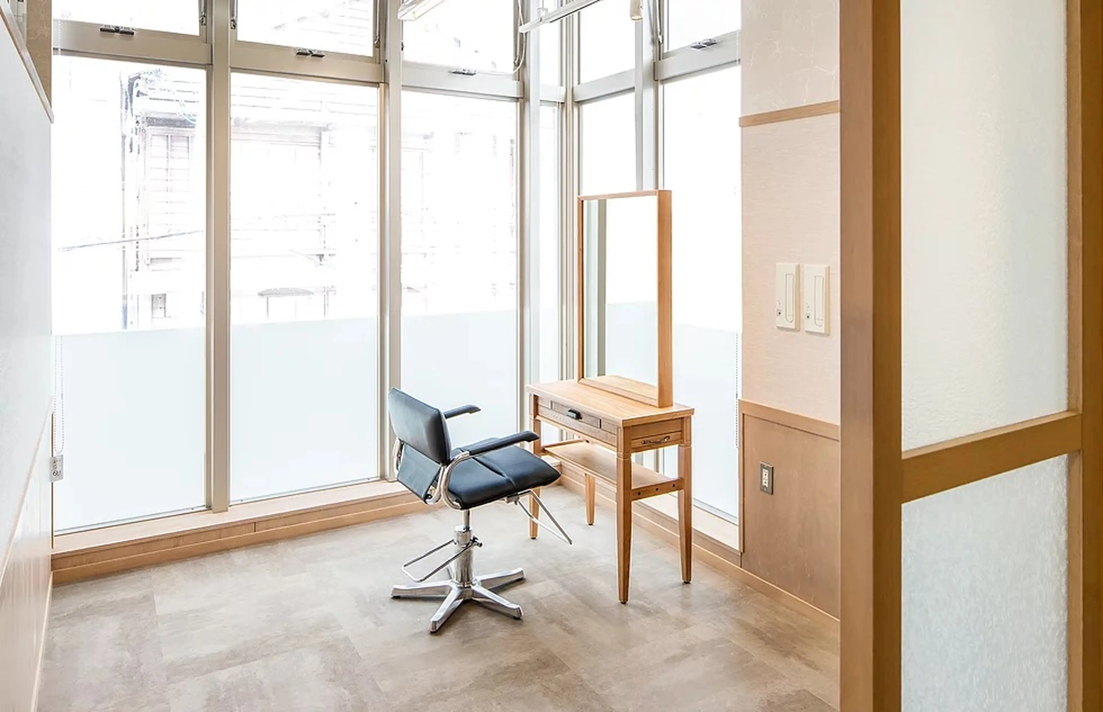 GO TODAY SHAiRE SALON名古屋店の内観・外観2