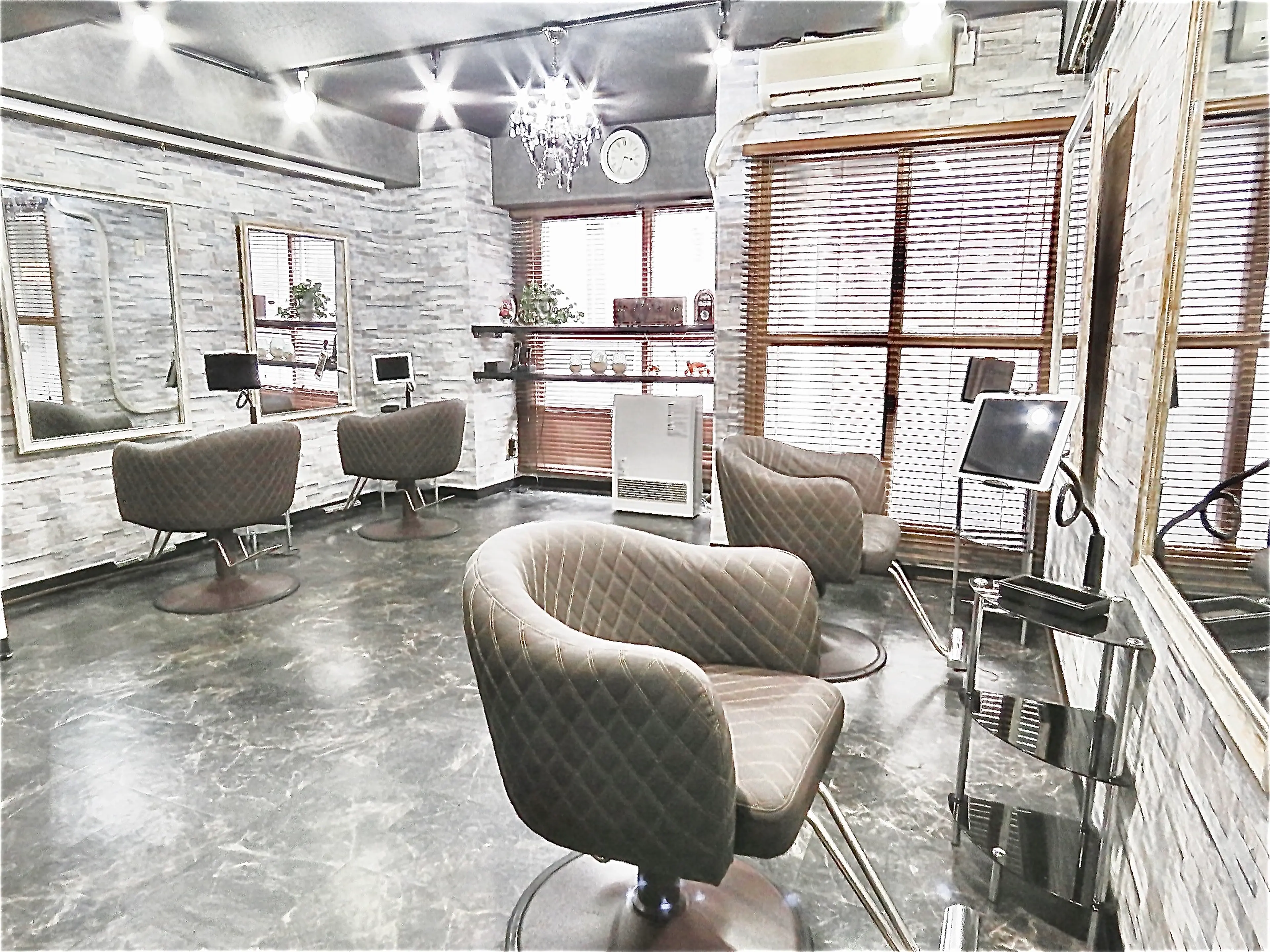 ヴィソップスの内観・外観1