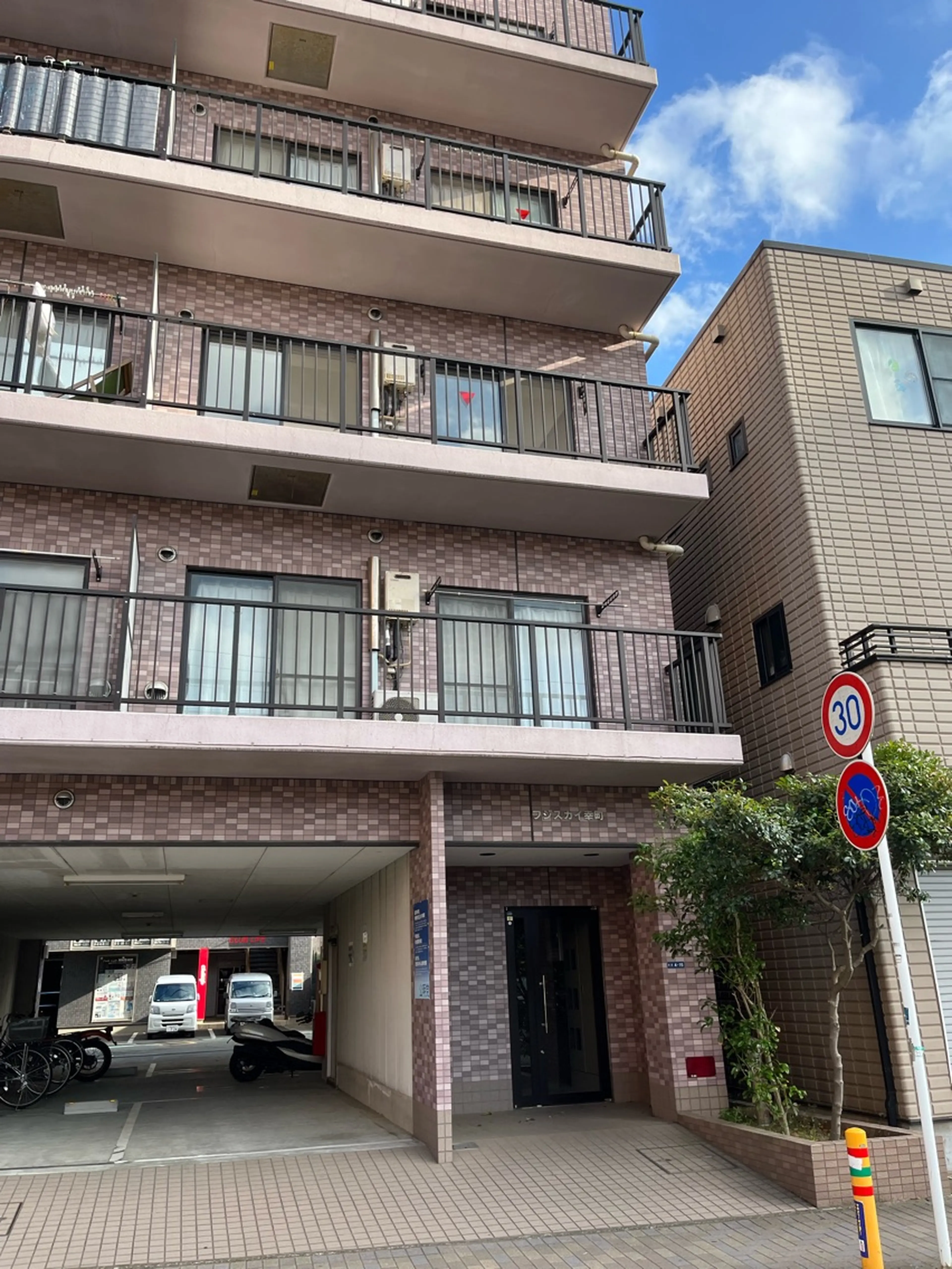 Camelliaの内観・外観1