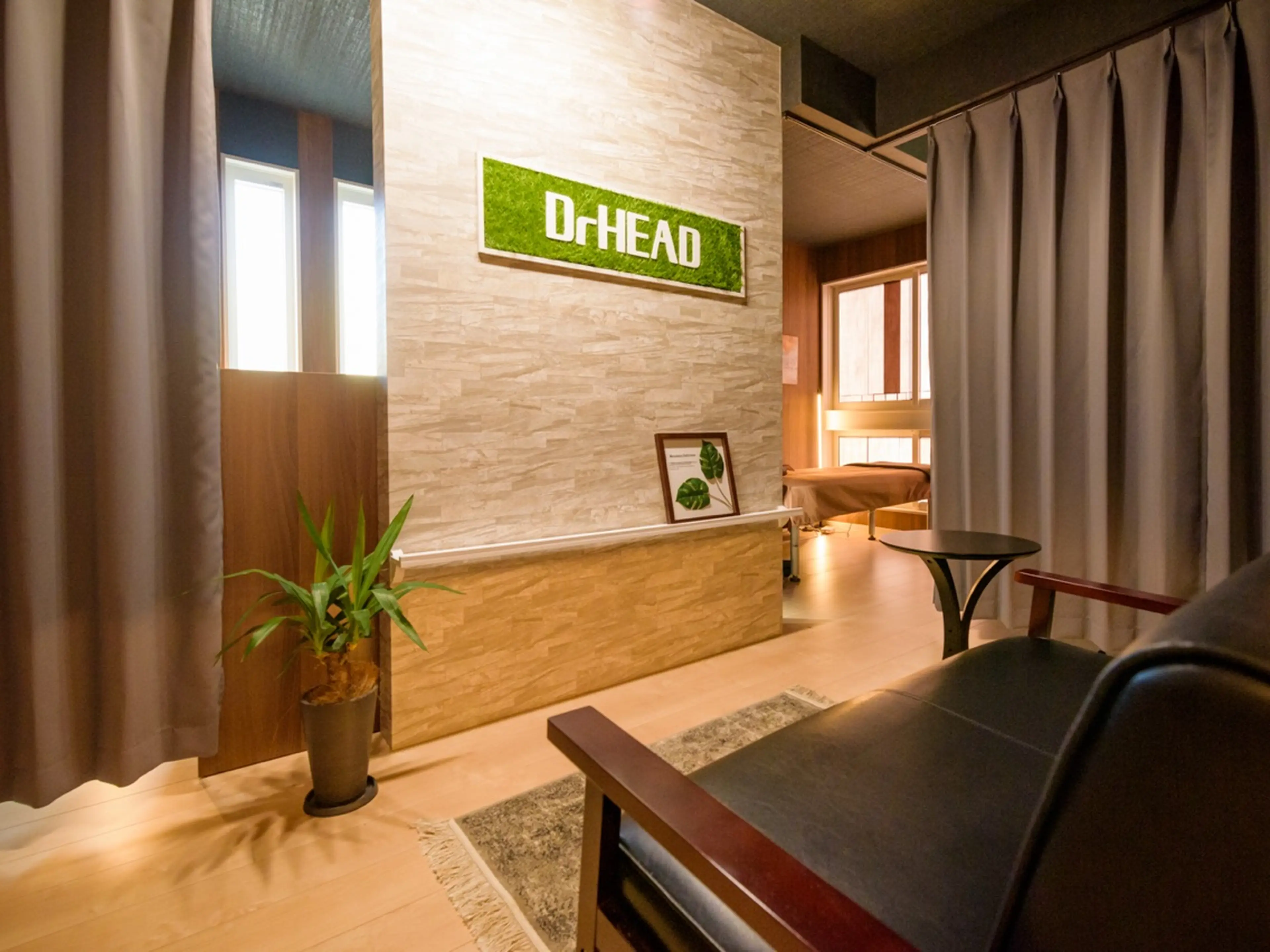 眠活ヘッド整体Dr.Head〈ドクターヘッド〉大宮店の内観・外観2