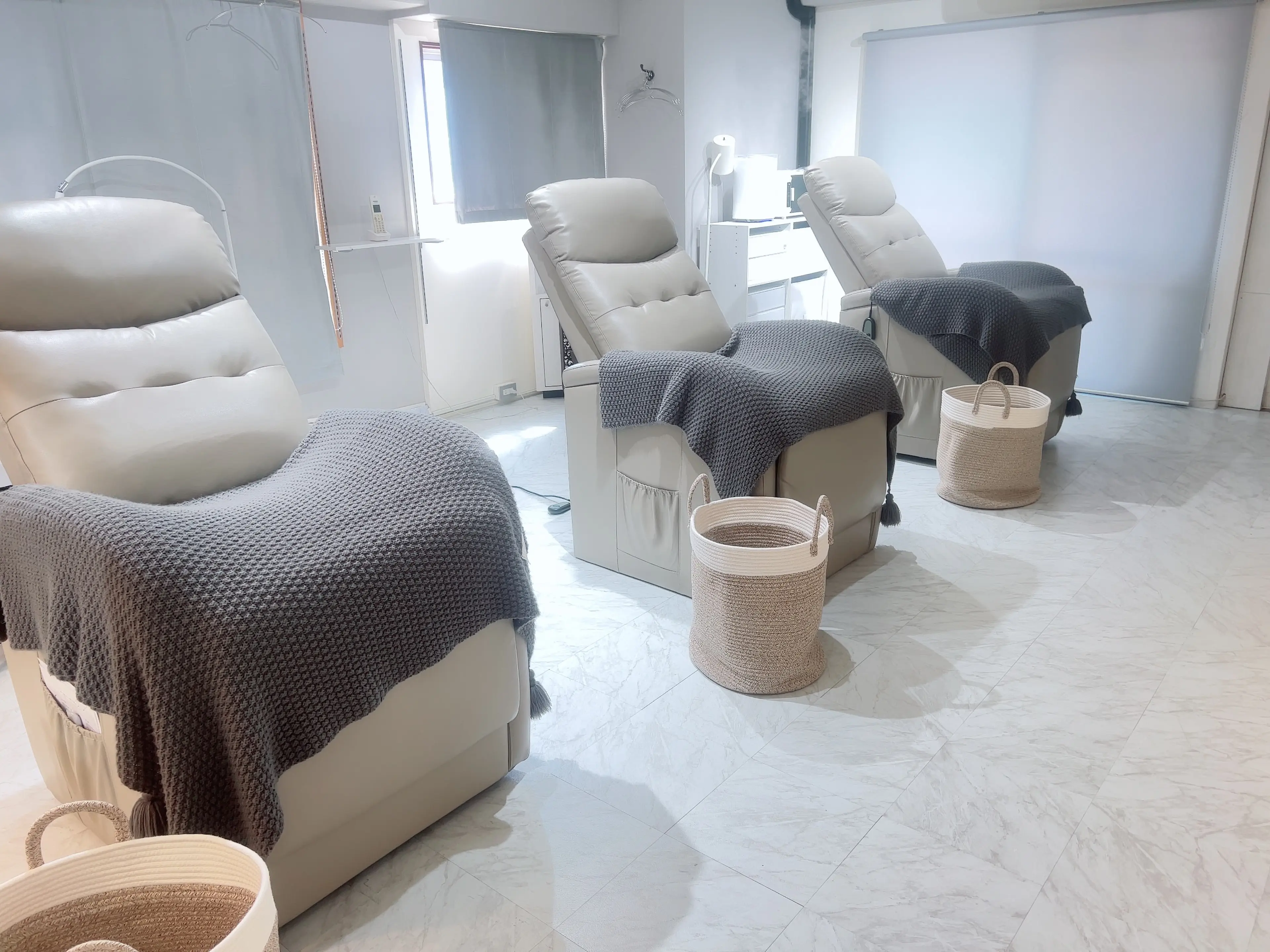 IRAISE PREMIUM EYELASH金山店の内観・外観3