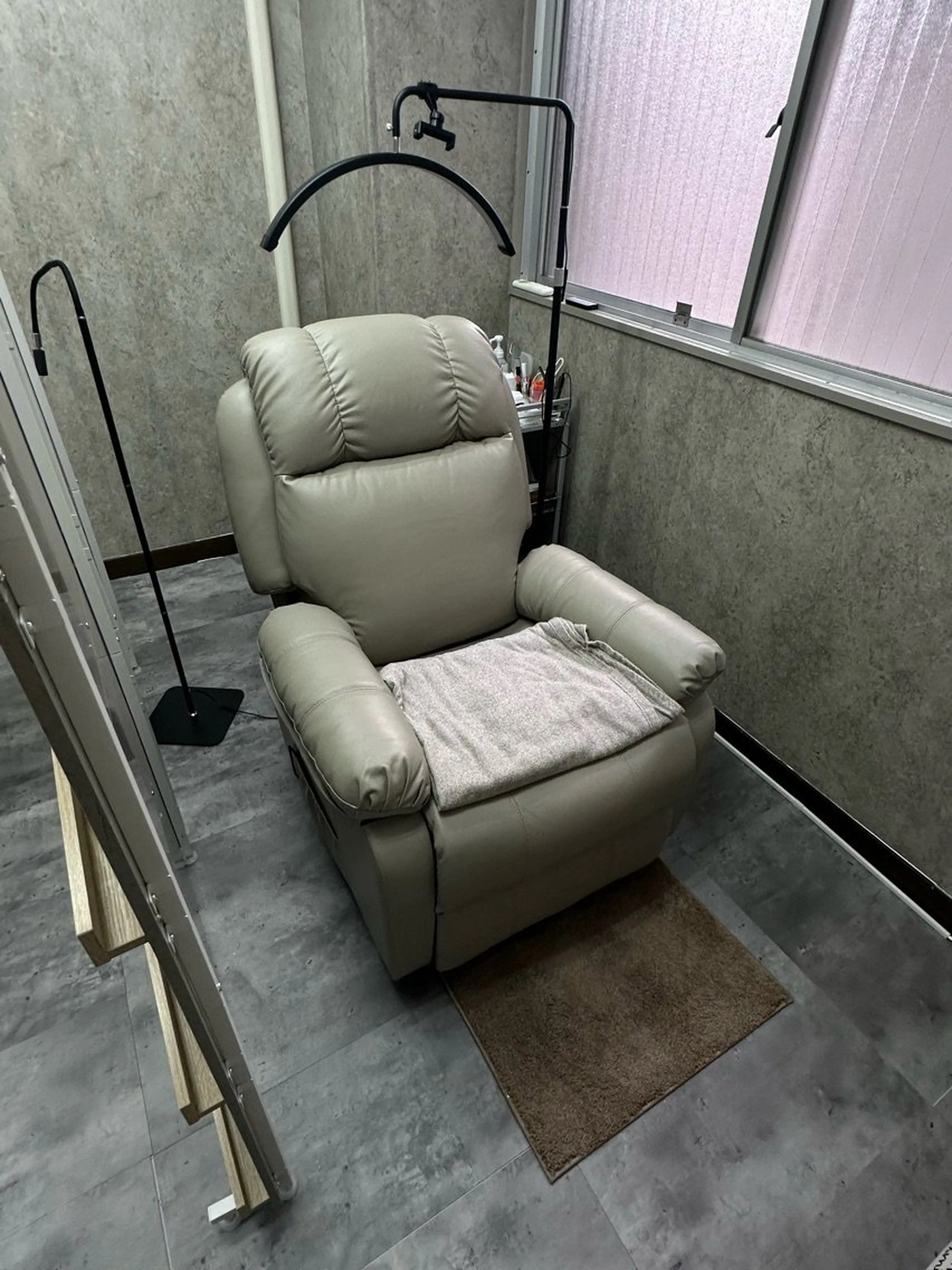 Lash hourの内観・外観2