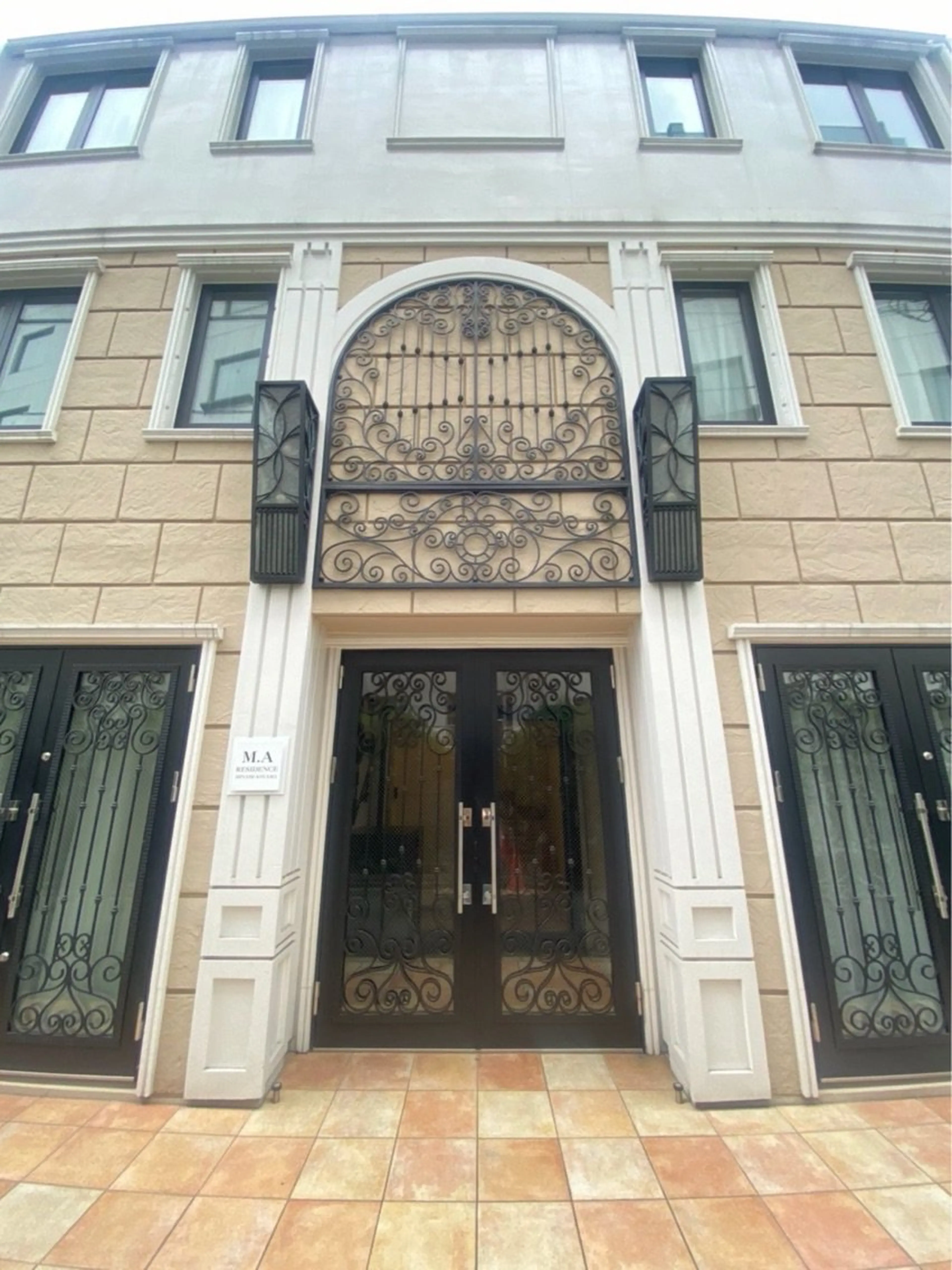 KOGAO LOUNGE.表参道店の内観・外観1