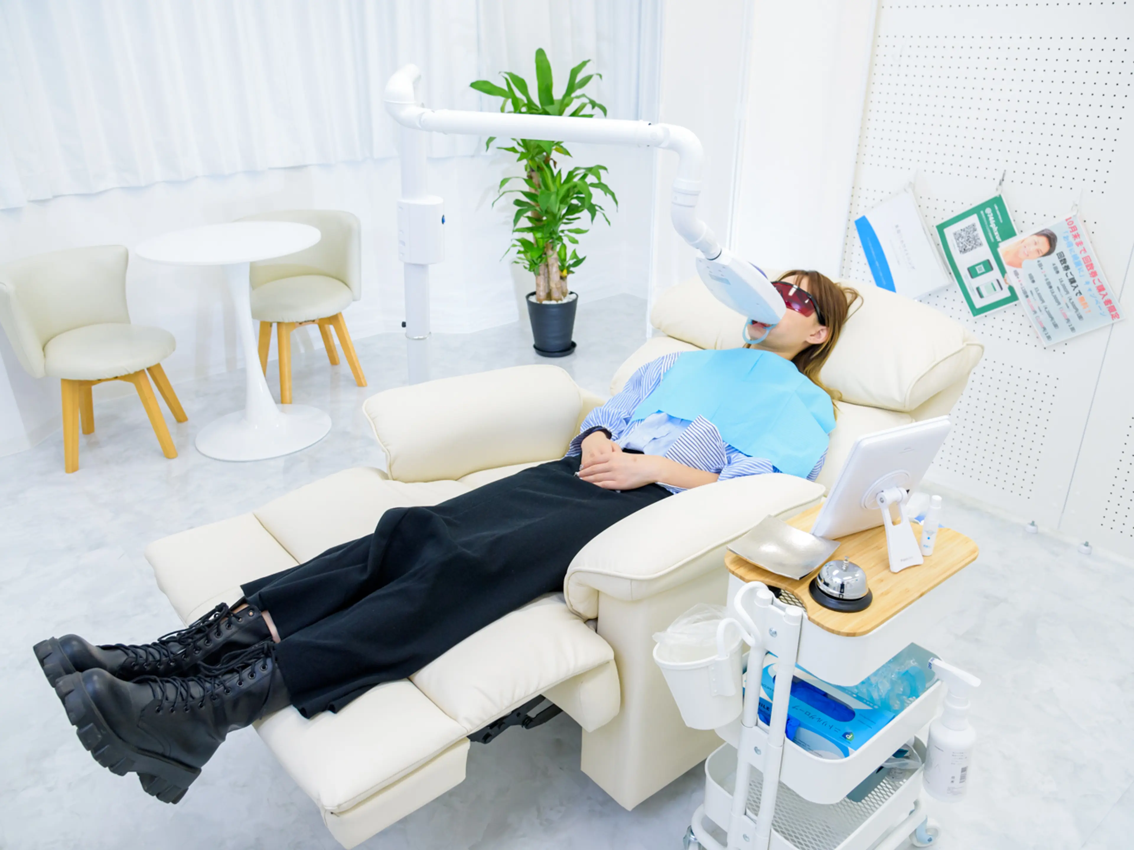 歯のホワイトニングサロンHARU南浦和店の内観・外観2